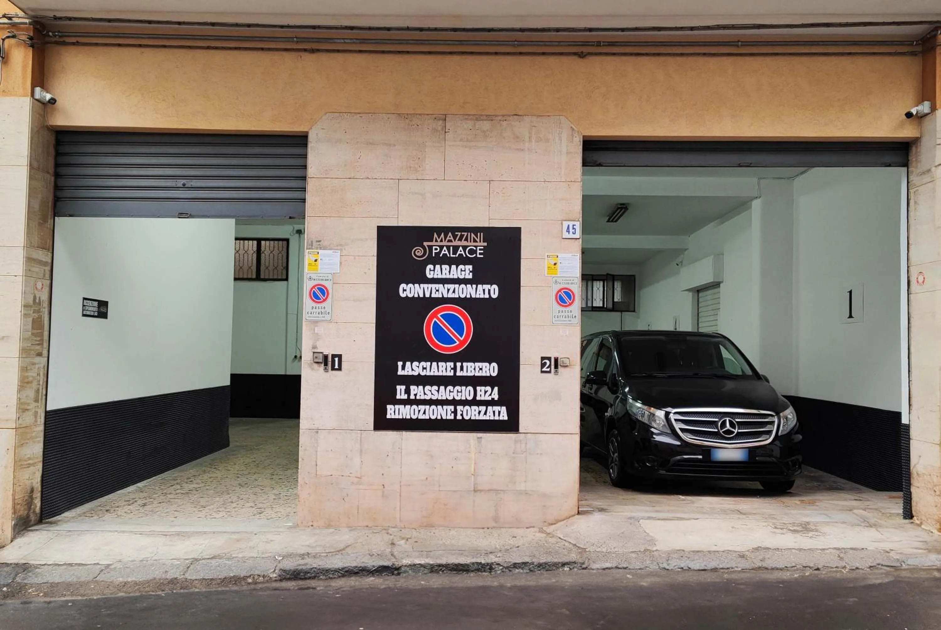 Parking in MAZZINI PALACE