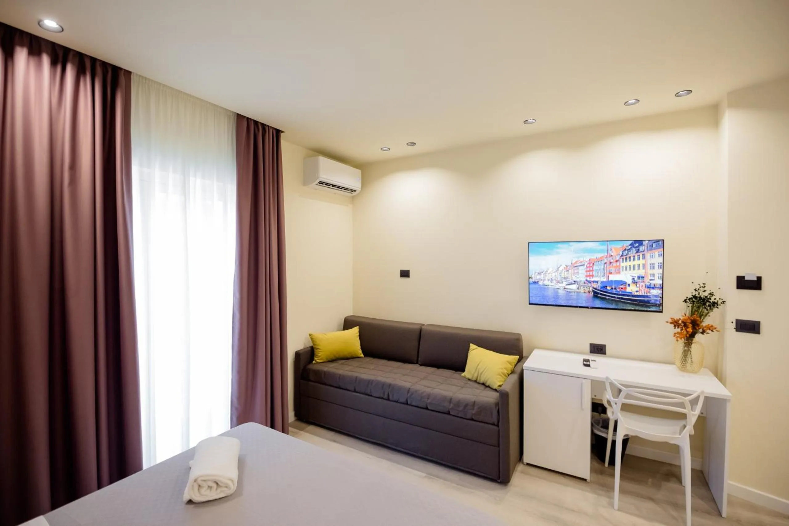 Photo of the whole room in MAZZINI PALACE