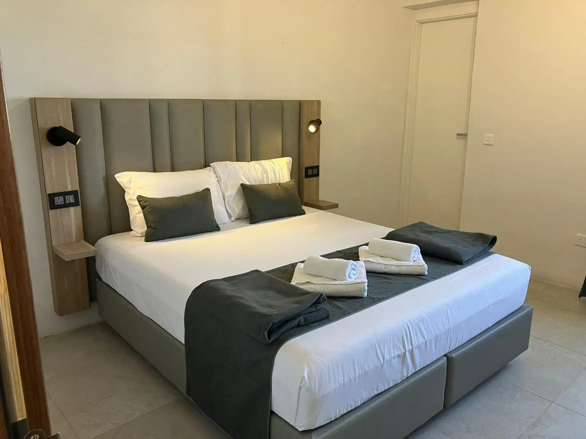 Superior Double or Twin Room in Mulberry Suites Superior Double or Twin Room in Mulberry Suites