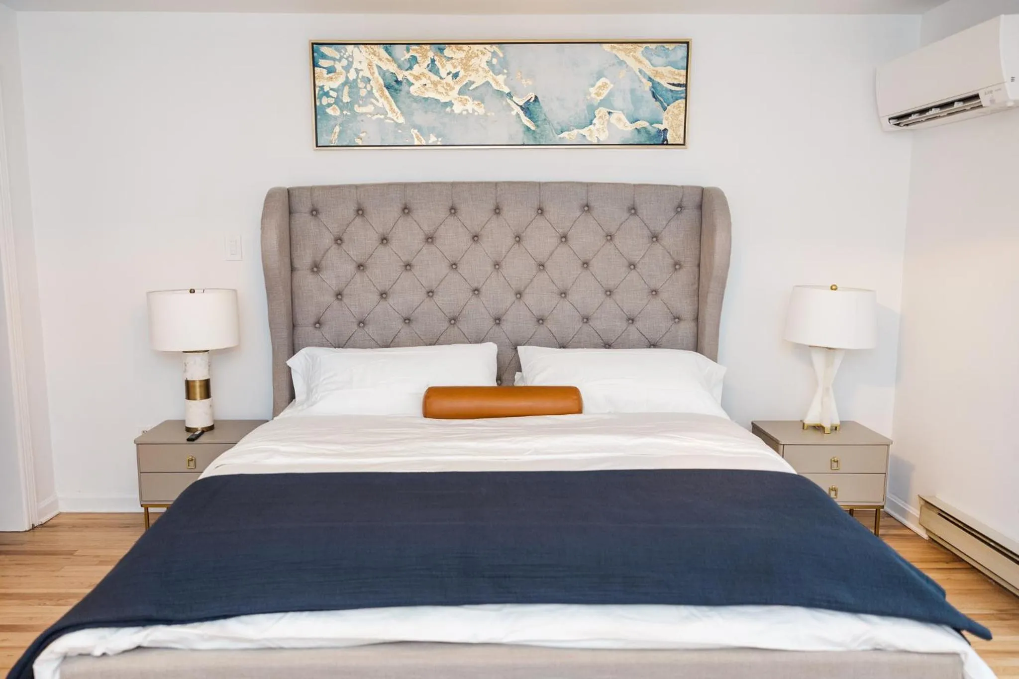 Bedroom, Bed in Cowry Acres - 11 Acre Enchanted Retreat, Hot Tub