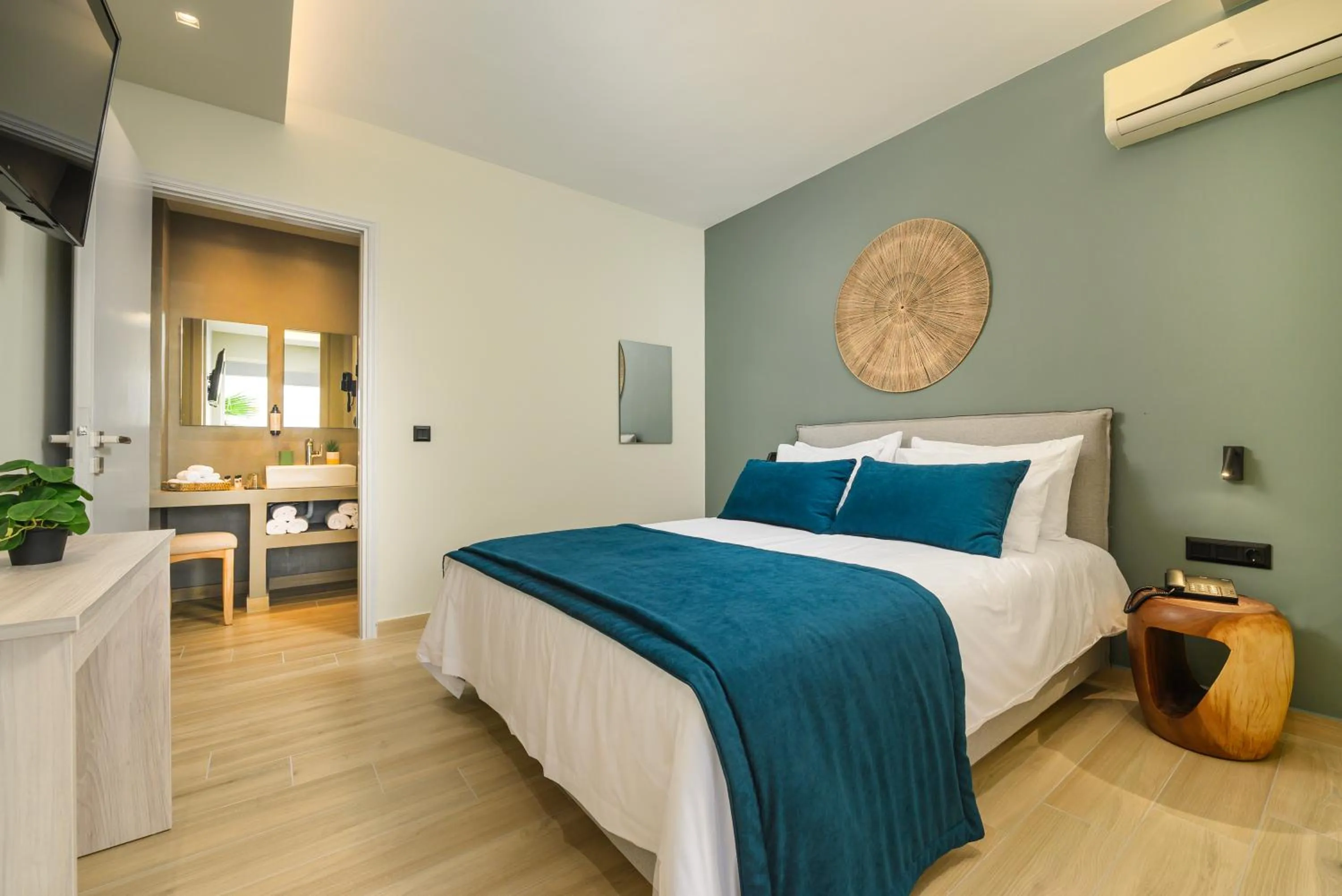 TV and multimedia, Bed in Nicolas Grand Suites, Adults Only