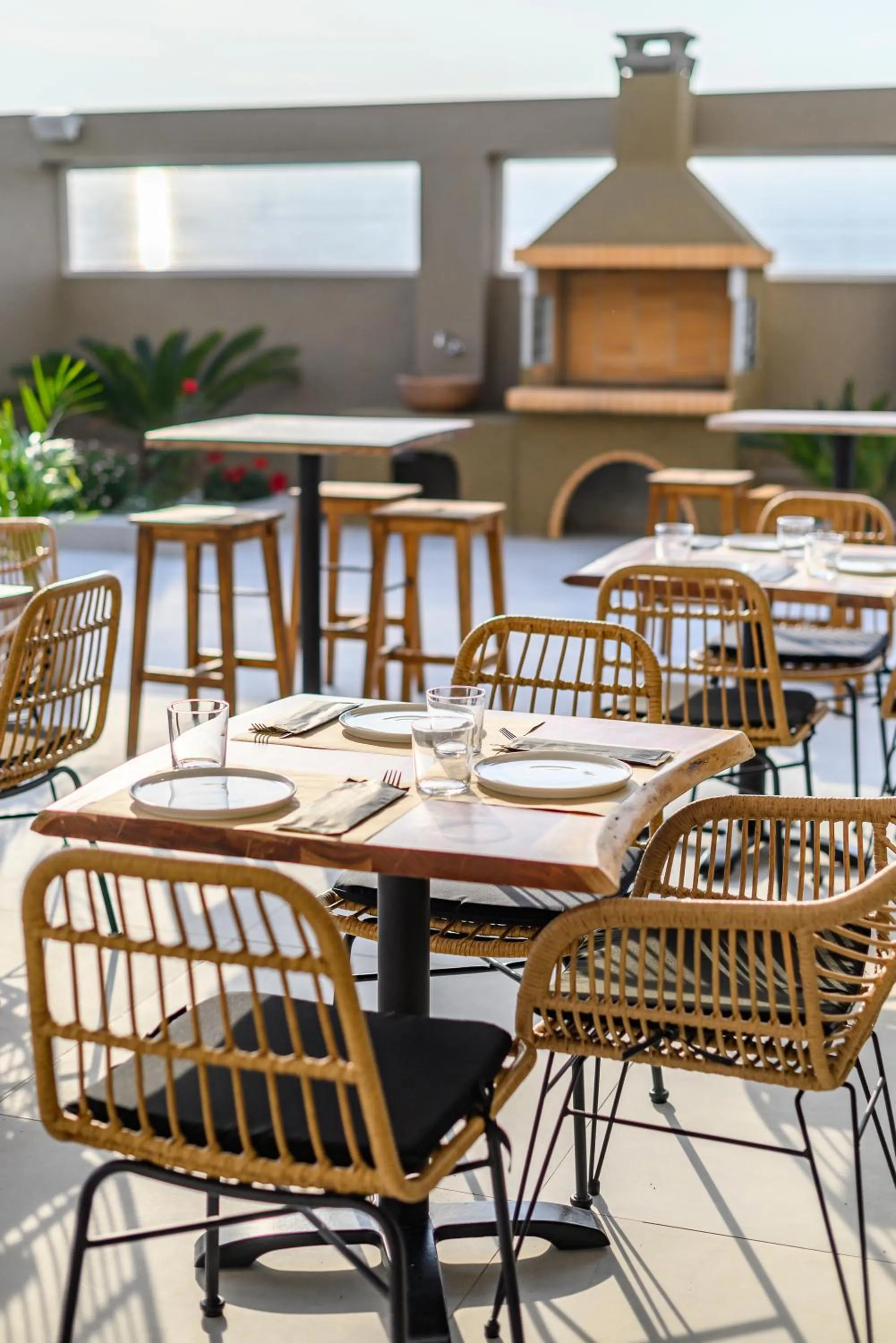 Restaurant/places to eat in Nicolas Grand Suites, Adults Only