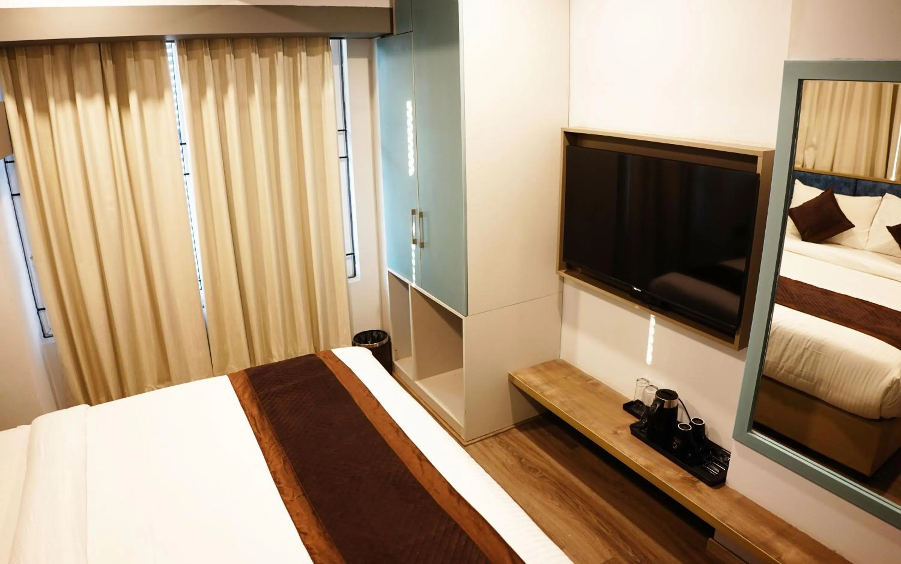 Bed in Dream Hotel - Richmond