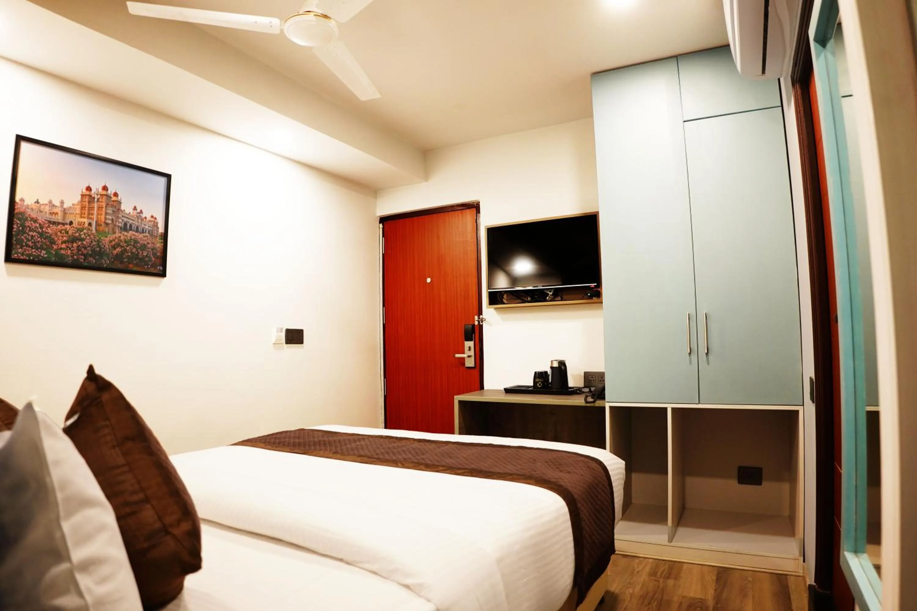 Bed in Dream Hotel - Richmond