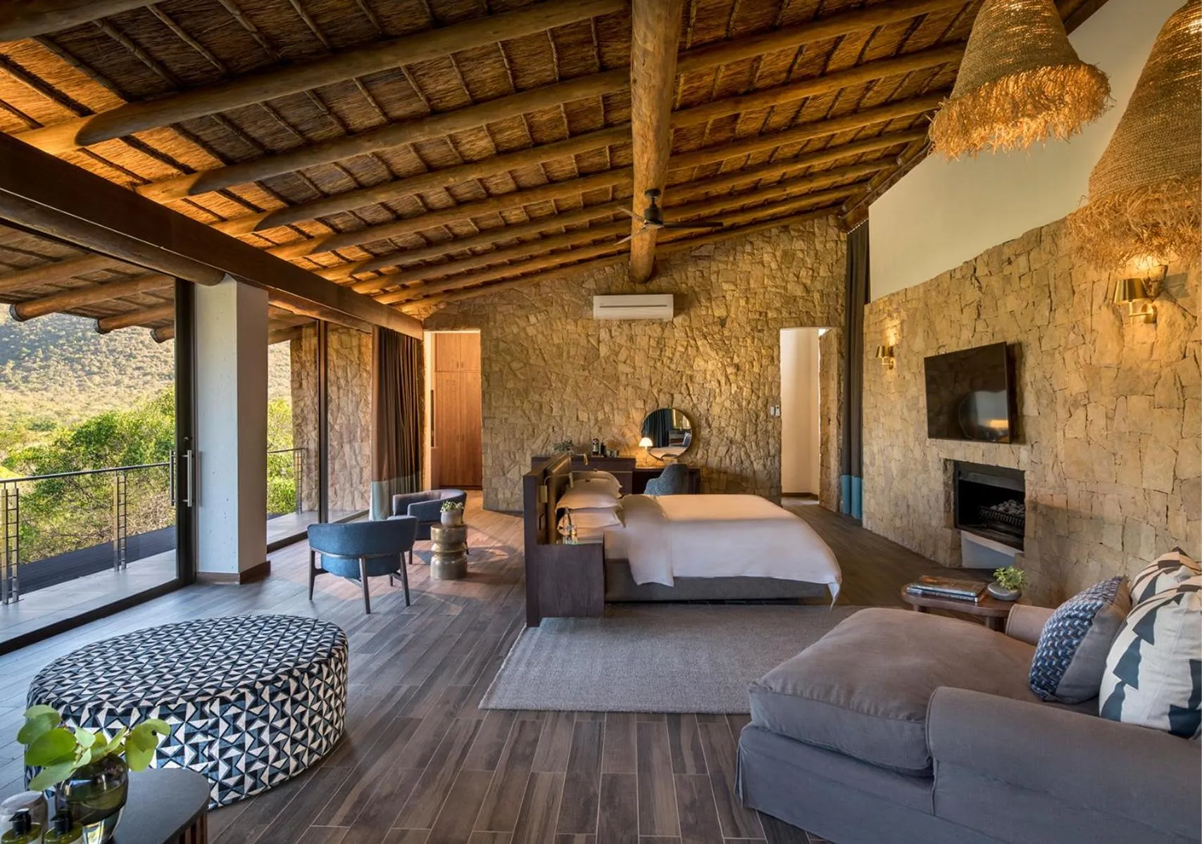 TV and multimedia, Bed in Babohi at Qwabi Private Game Reserve by NEWMARK