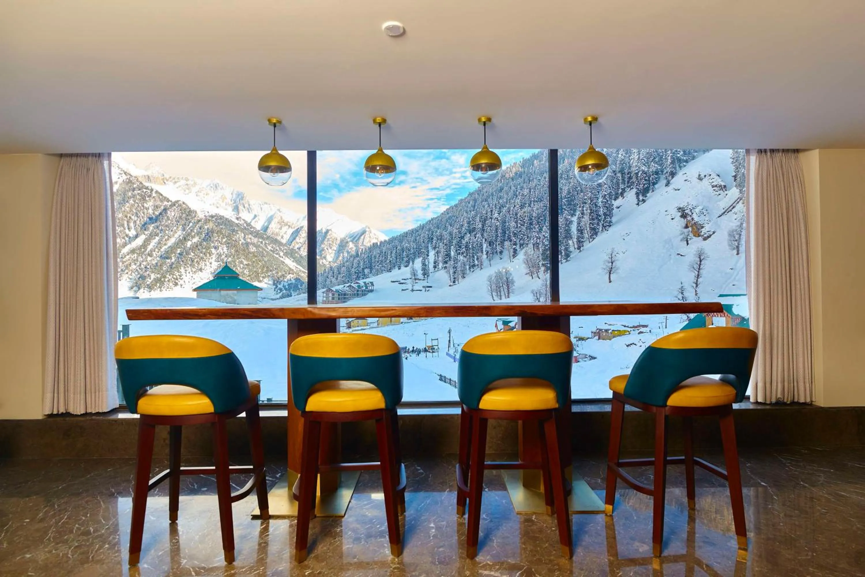 Lobby or reception in Radisson Hotel Sonamarg