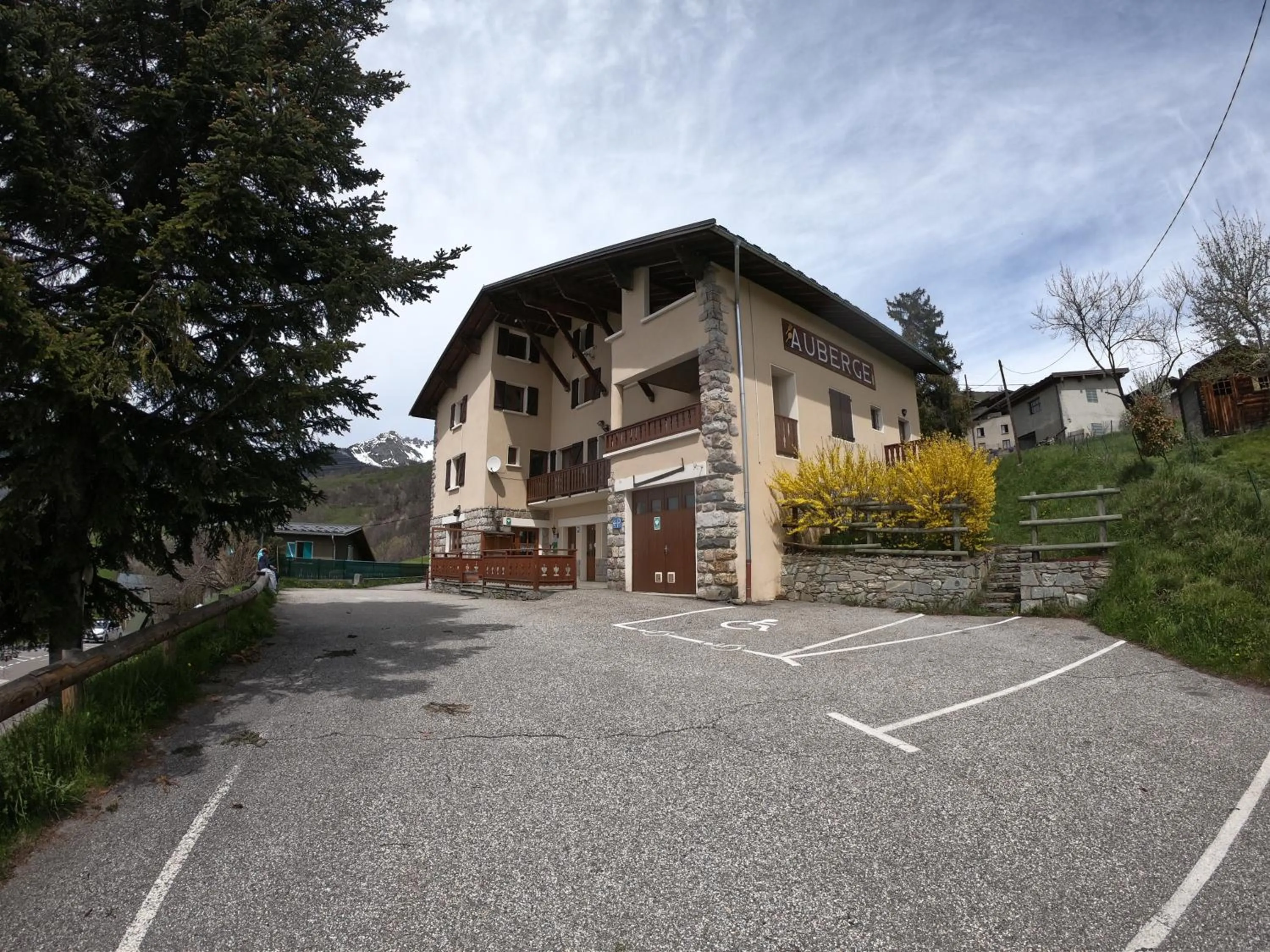 Property building in Auberge Le Valezan