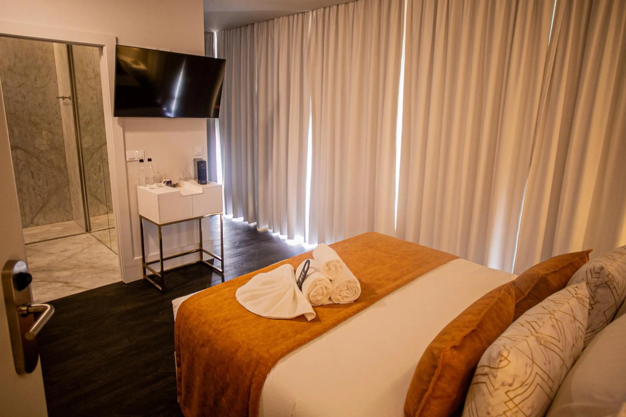 Bed in 262 Boutique Aliados