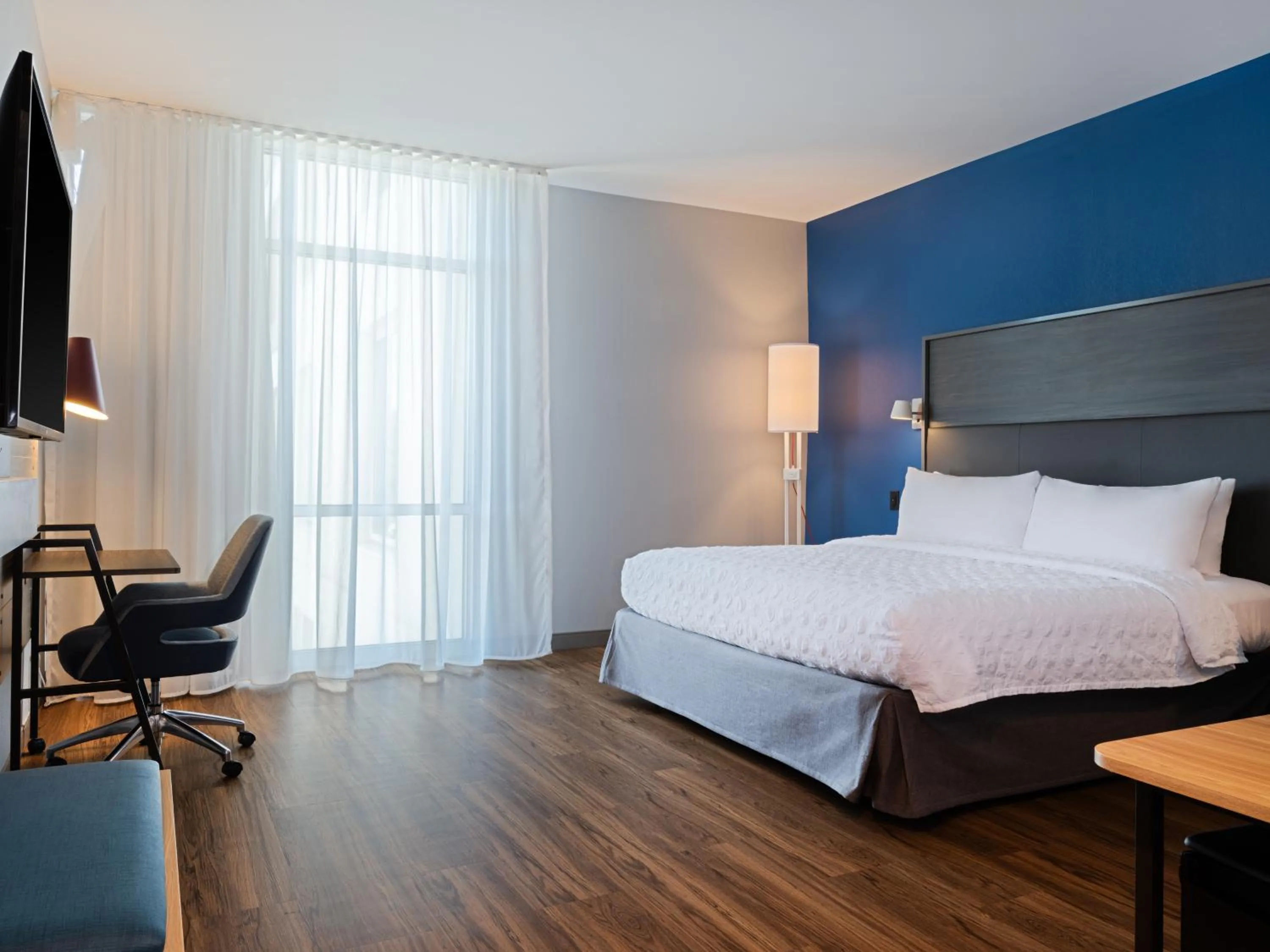 Bedroom, Bed in Tru By Hilton Atlanta Airport College Park