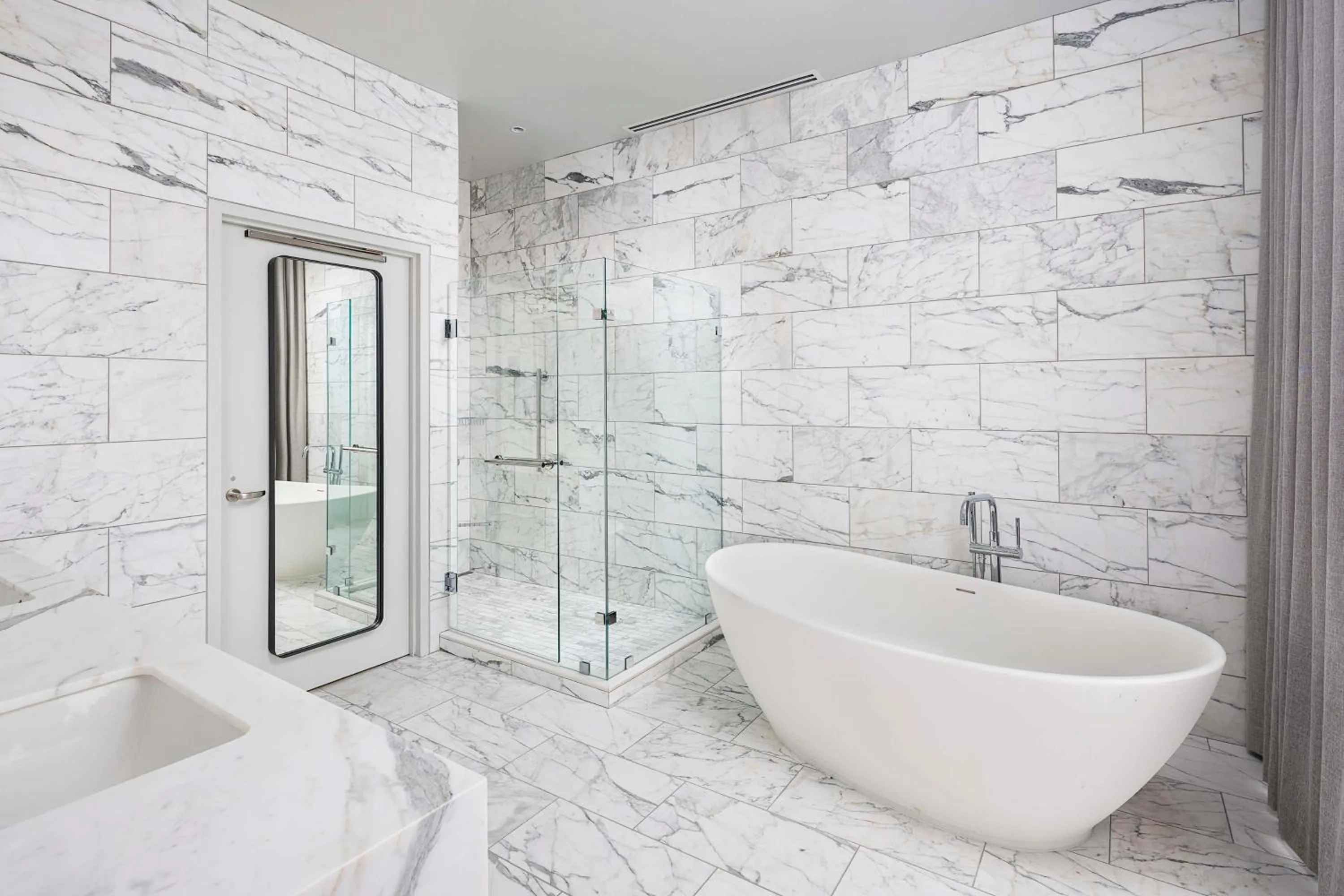 Bathroom in Signia By Hilton Atlanta Georgia World Congress Center