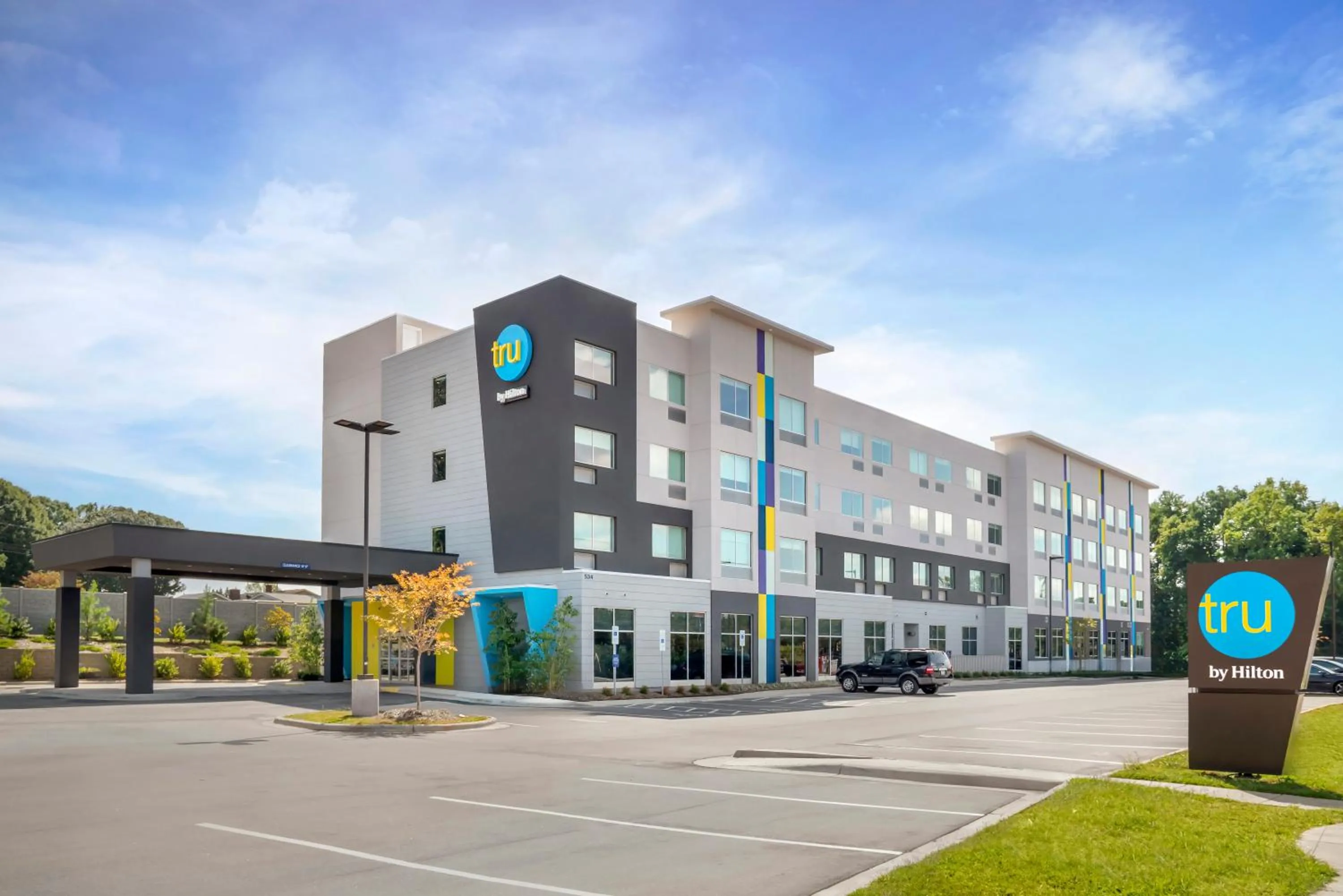 Property building in Tru By Hilton Gastonia
