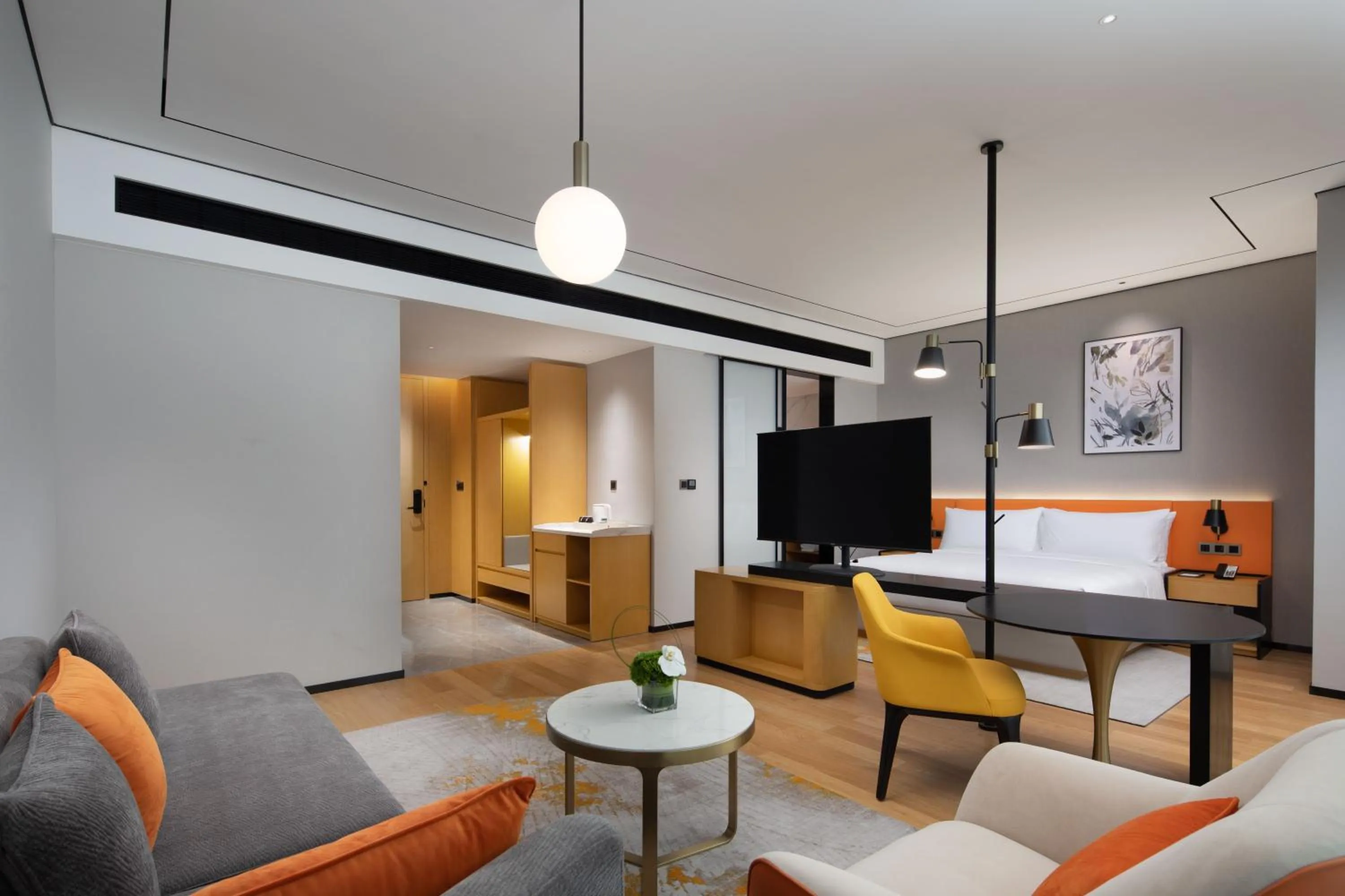 TV and multimedia in Hilton Garden Inn Hangzhou Xiaoshan