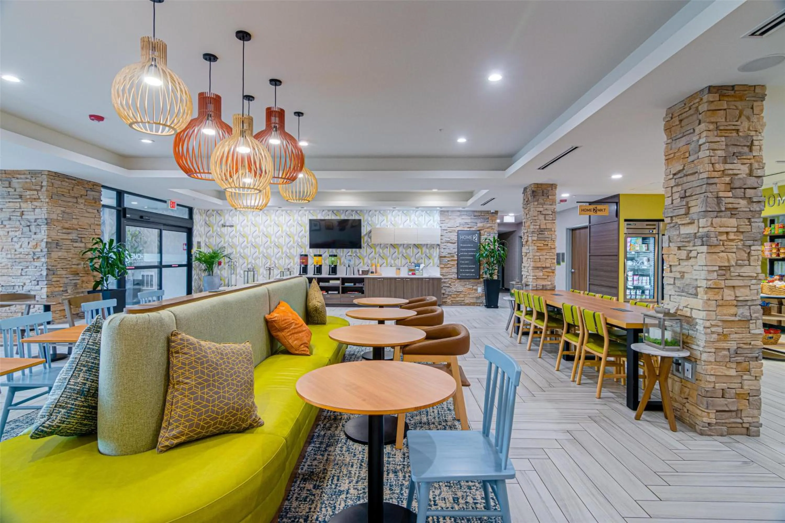 Lobby or reception in Home2 Suites By Hilton Bolingbrook Chicago