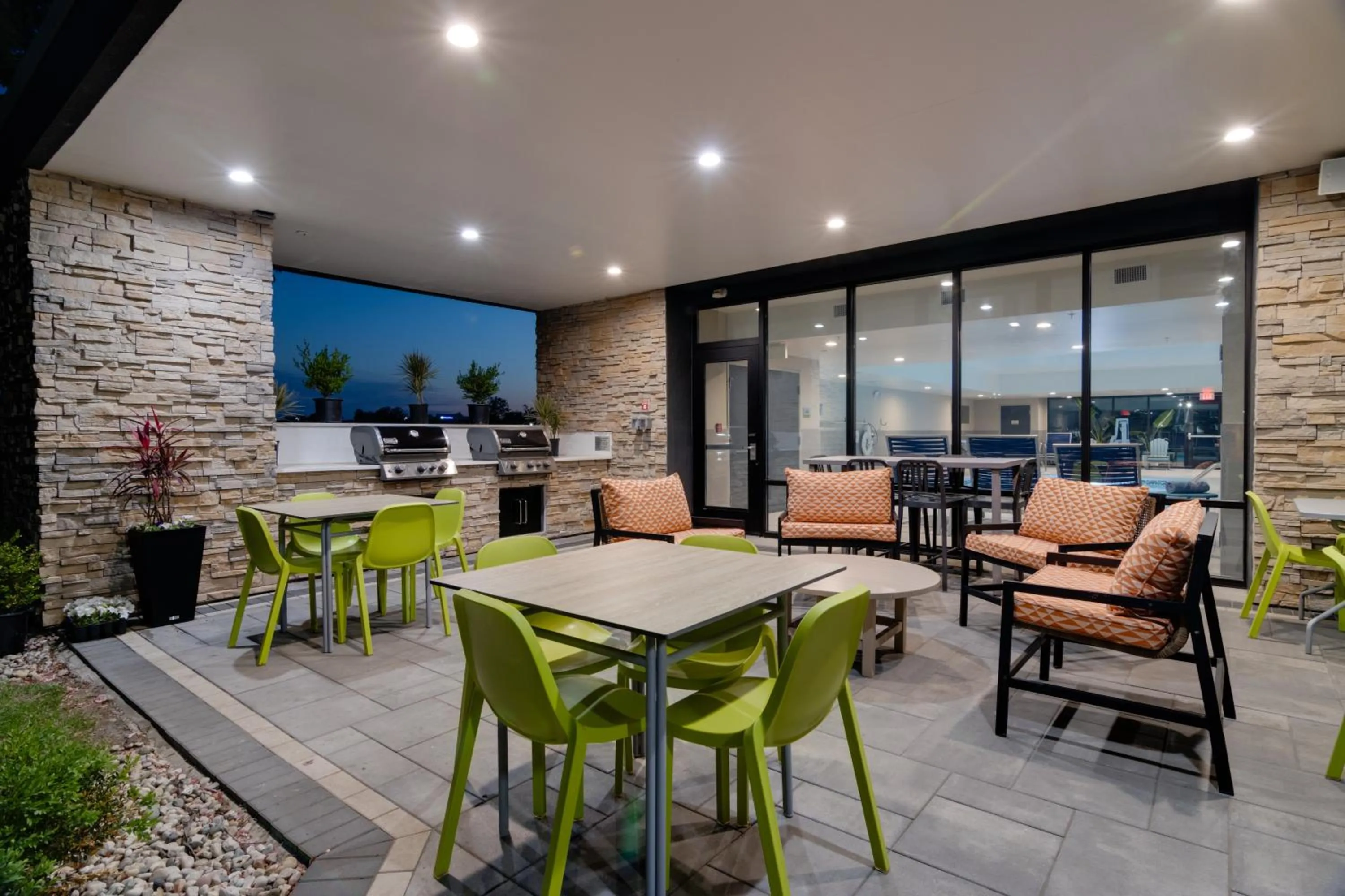 Patio in Home2 Suites By Hilton Bolingbrook Chicago
