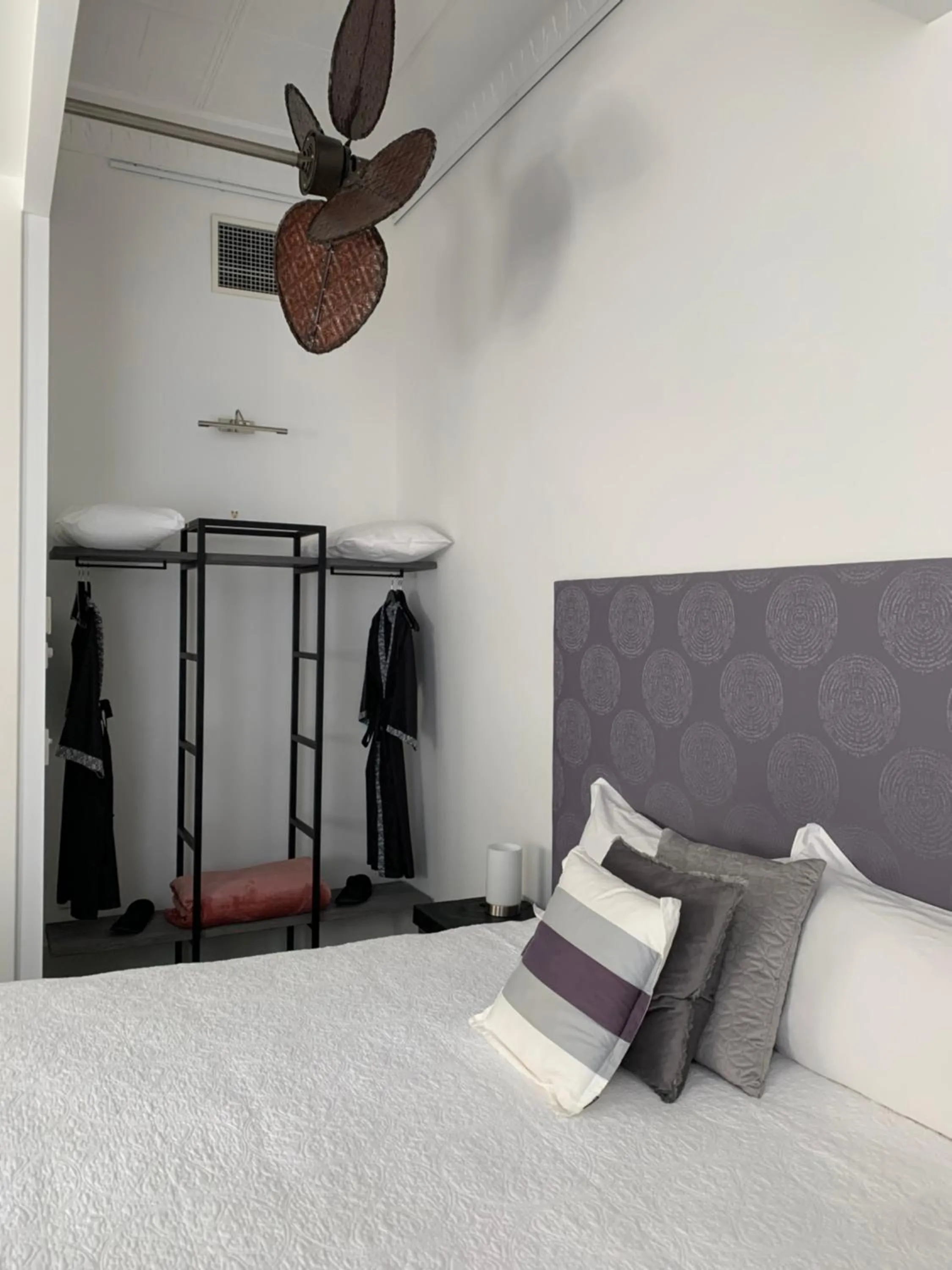 Bedroom, Bed in CIRCA 1936 Art Hotel