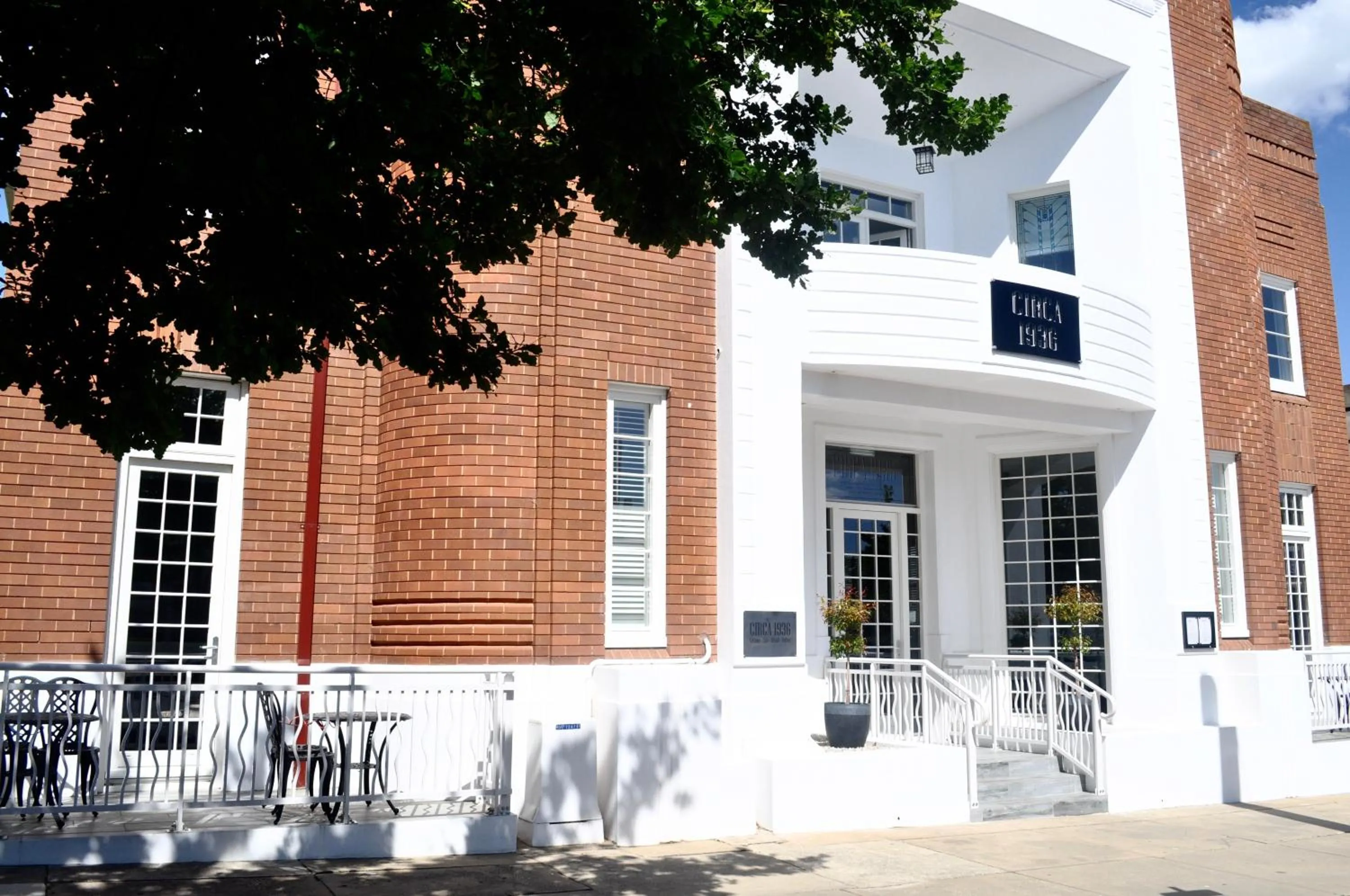 Property building in CIRCA 1936 Art Hotel