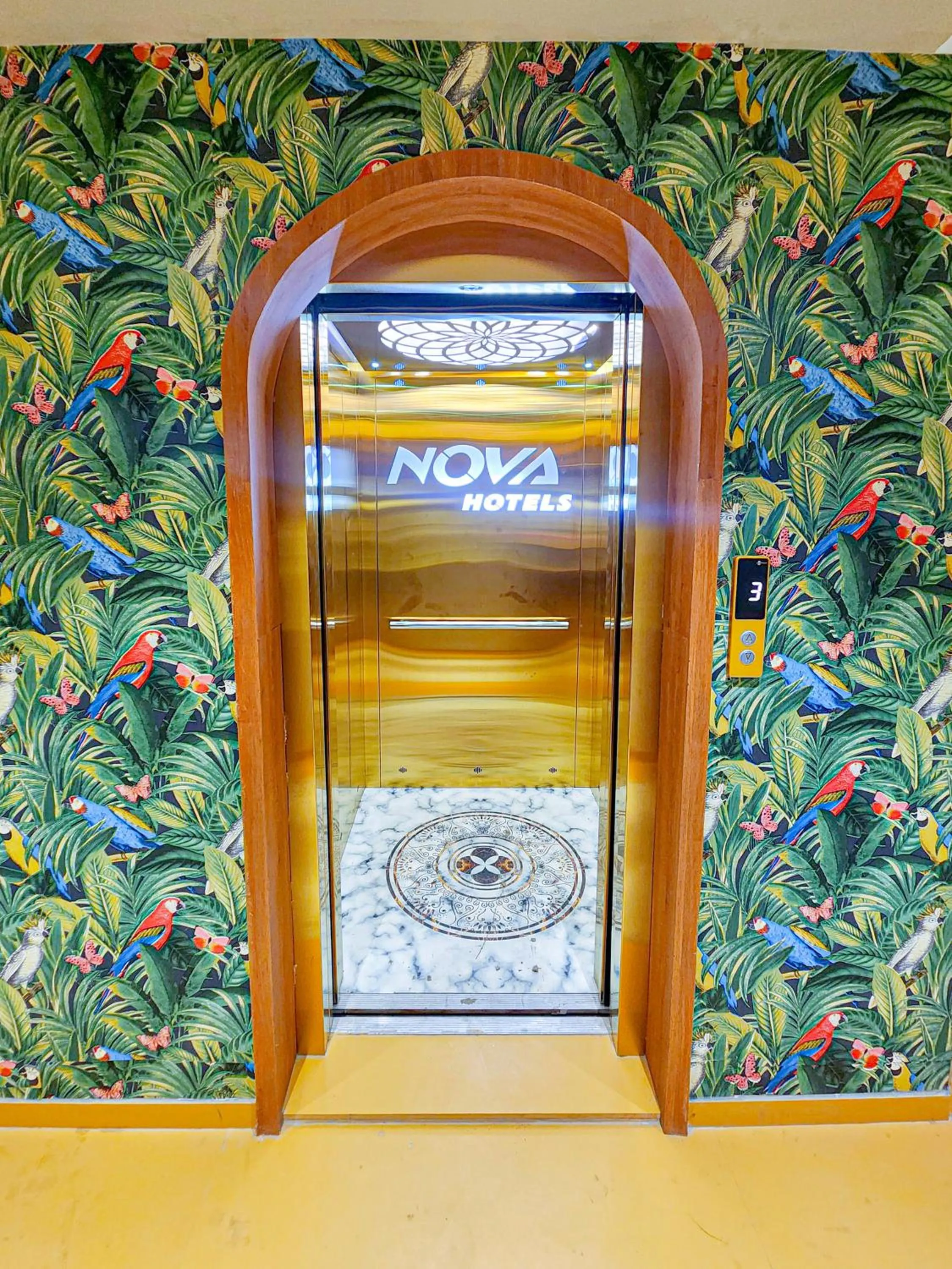 elevator in Hotel Nova Bliss