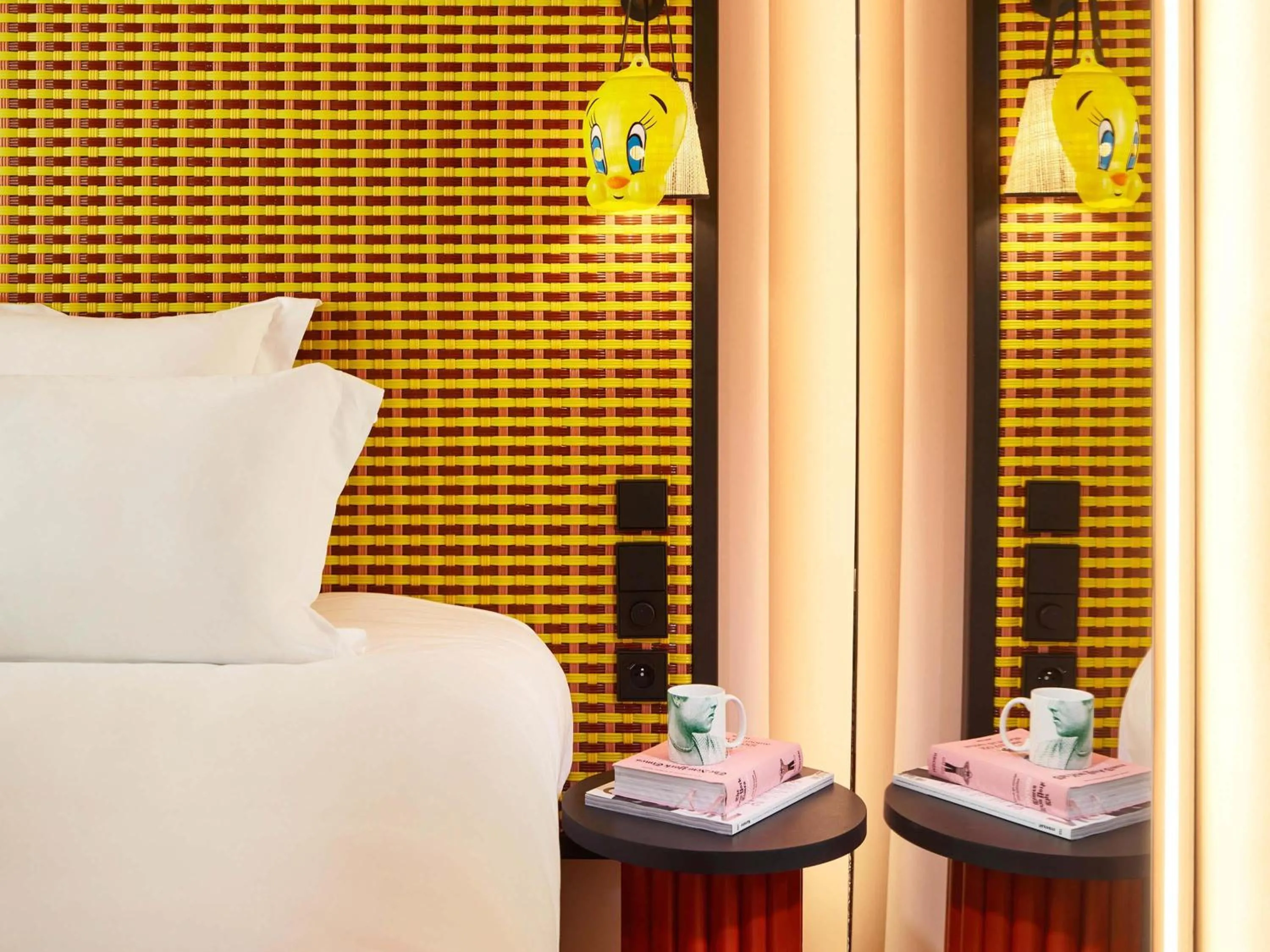 Bedroom, Bed in Mama Shelter Dijon