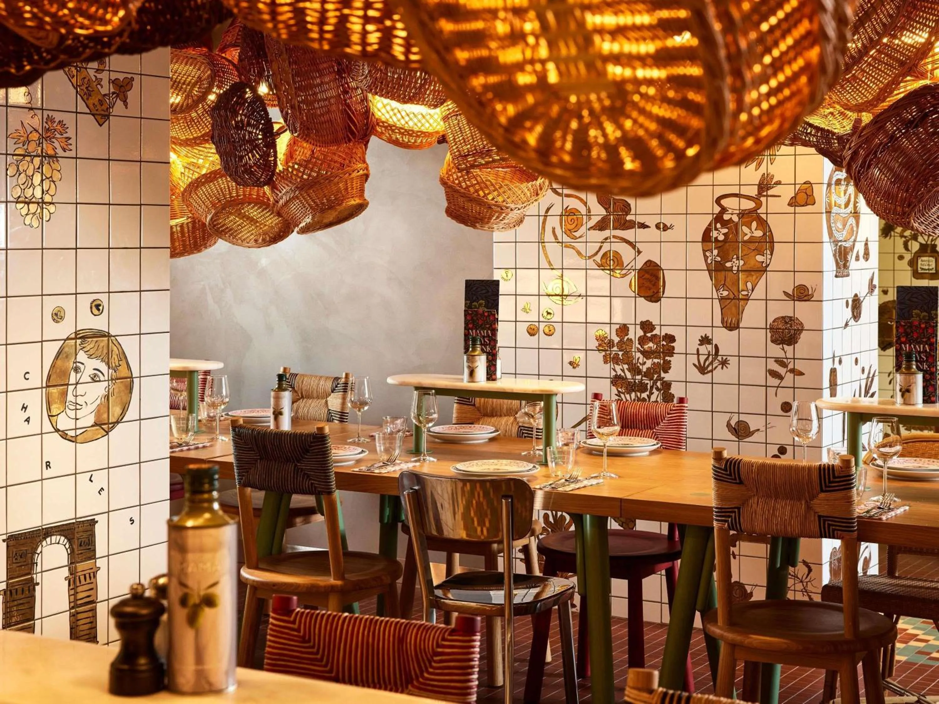 Restaurant/places to eat in Mama Shelter Dijon