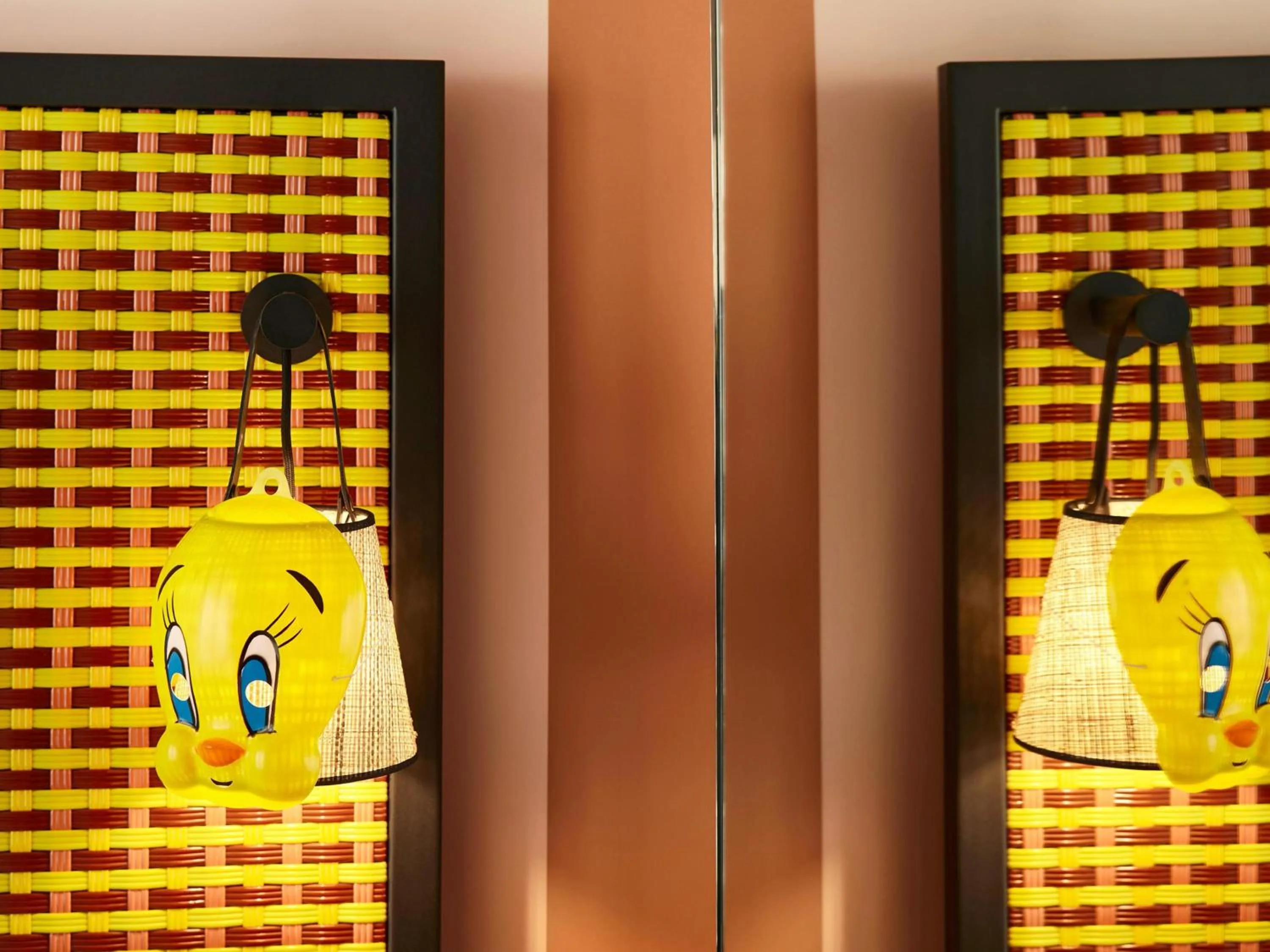 Bedroom in Mama Shelter Dijon