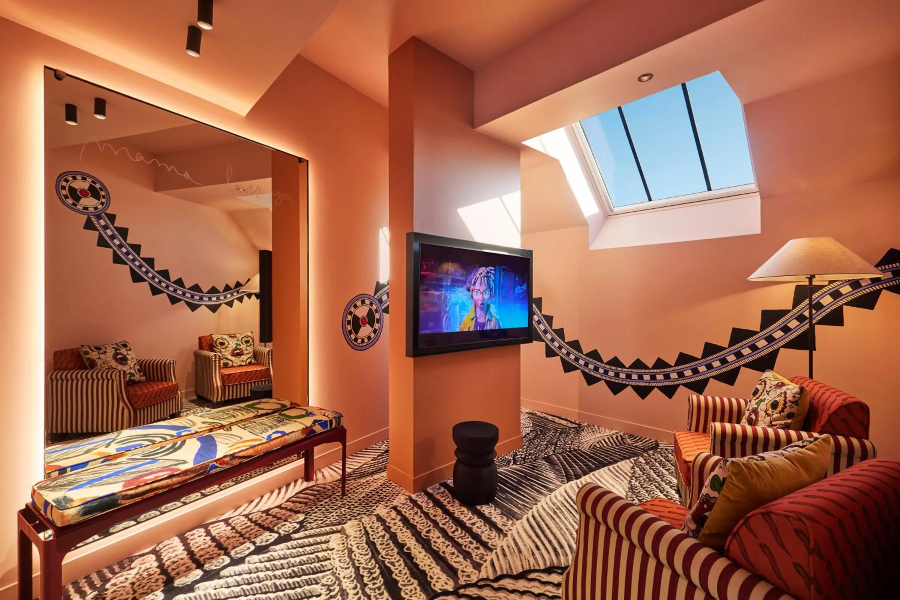 Bed in Mama Shelter Dijon