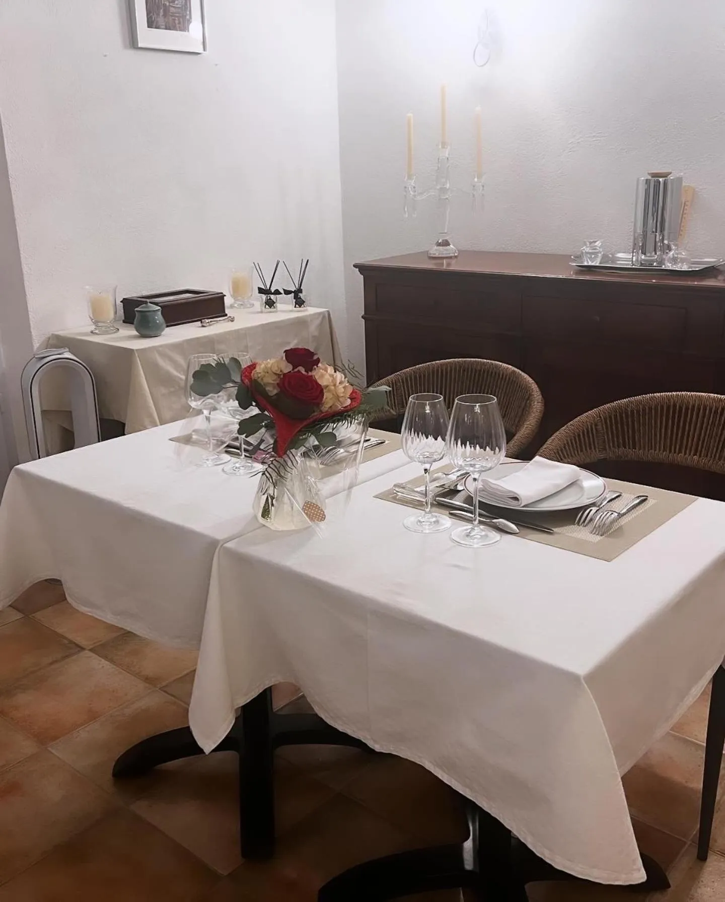 Dining area in les petites terrasses