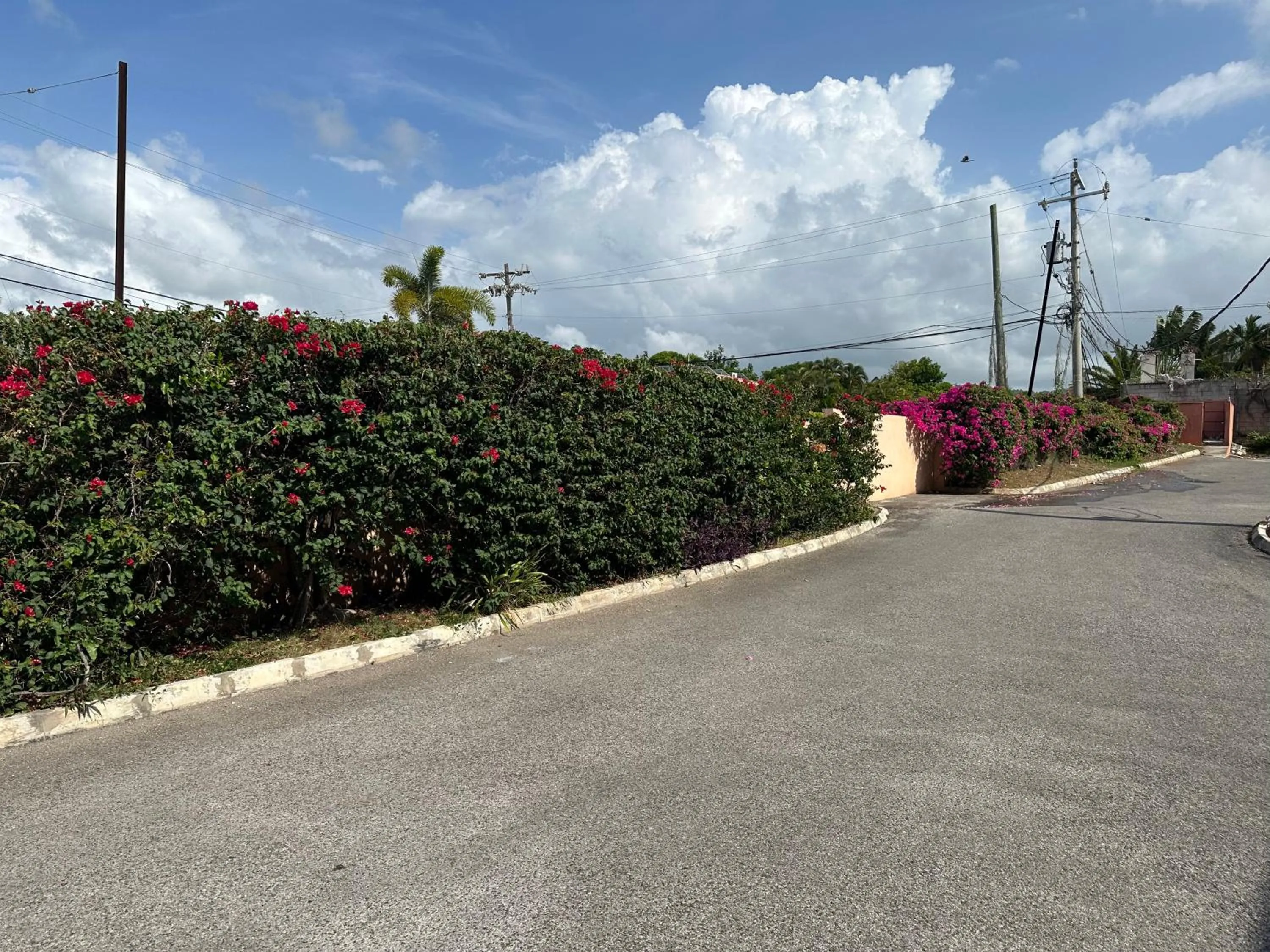 Neighbourhood in Sleeps2 - Private Pool - King Bed - AirCon