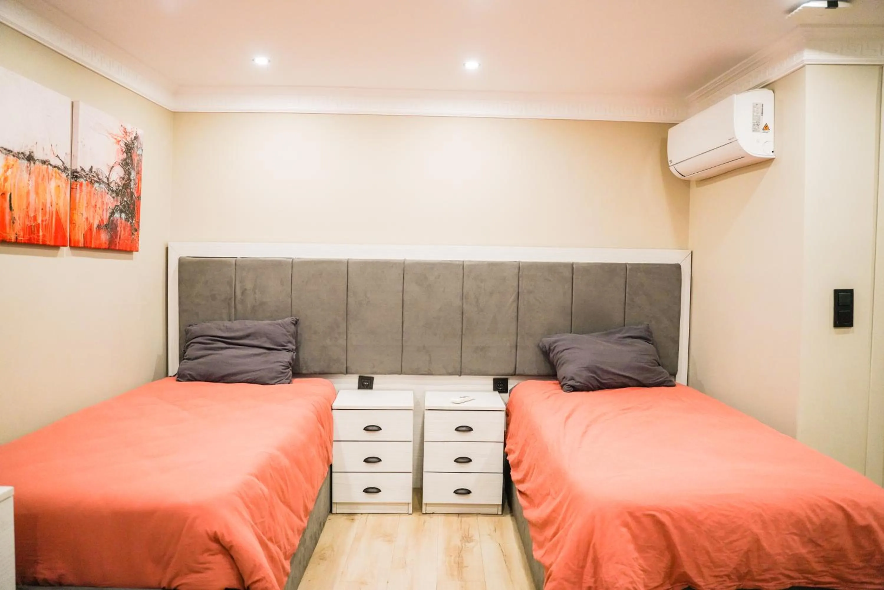 Bed in The House Company