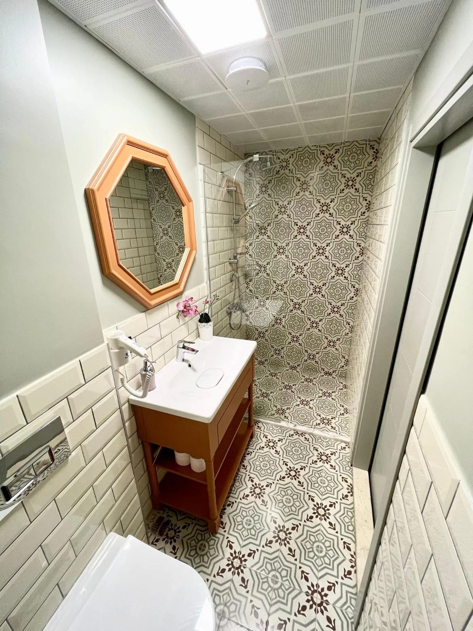 Shower in The House Company