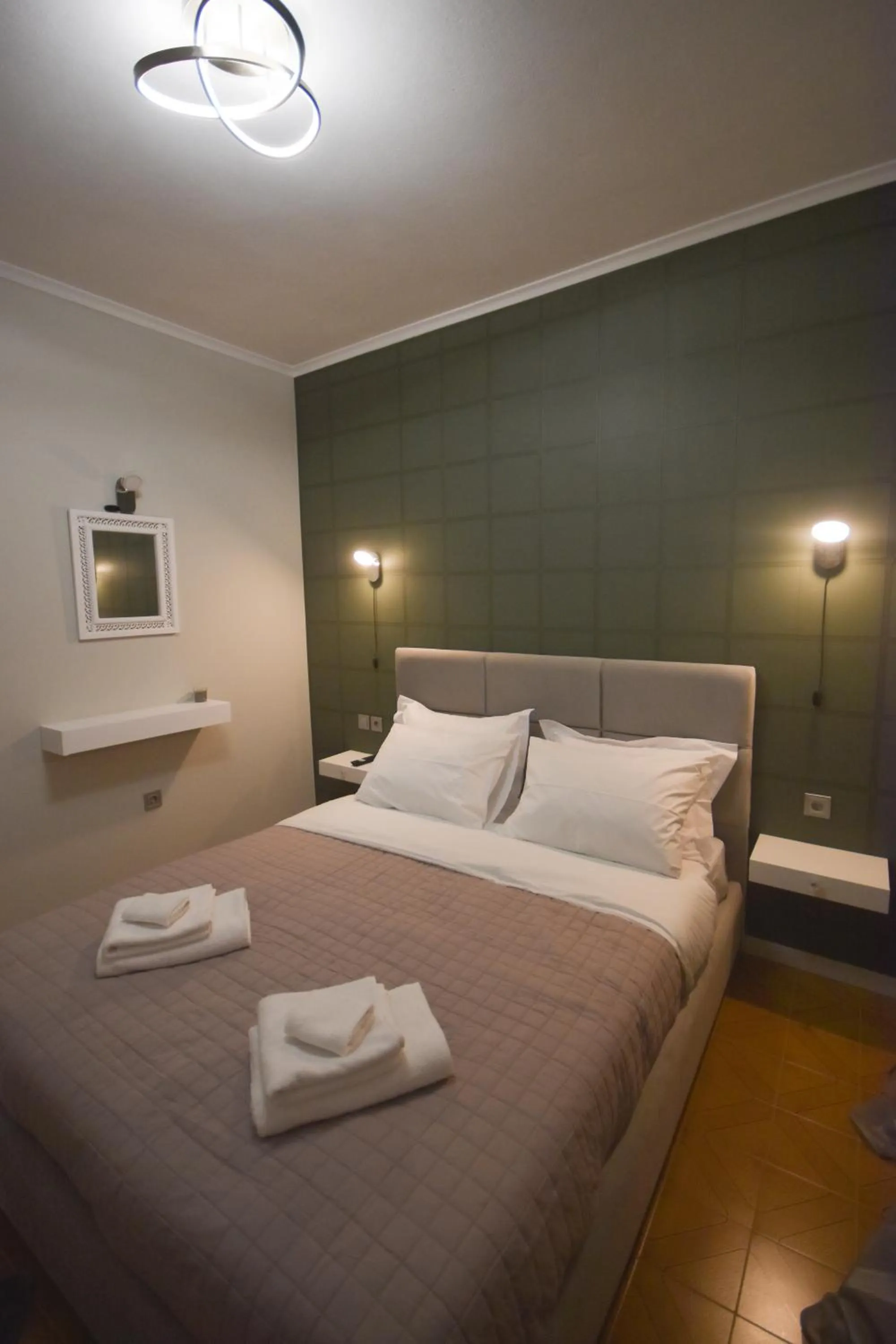 Bed in K&C Rooms- Apartments