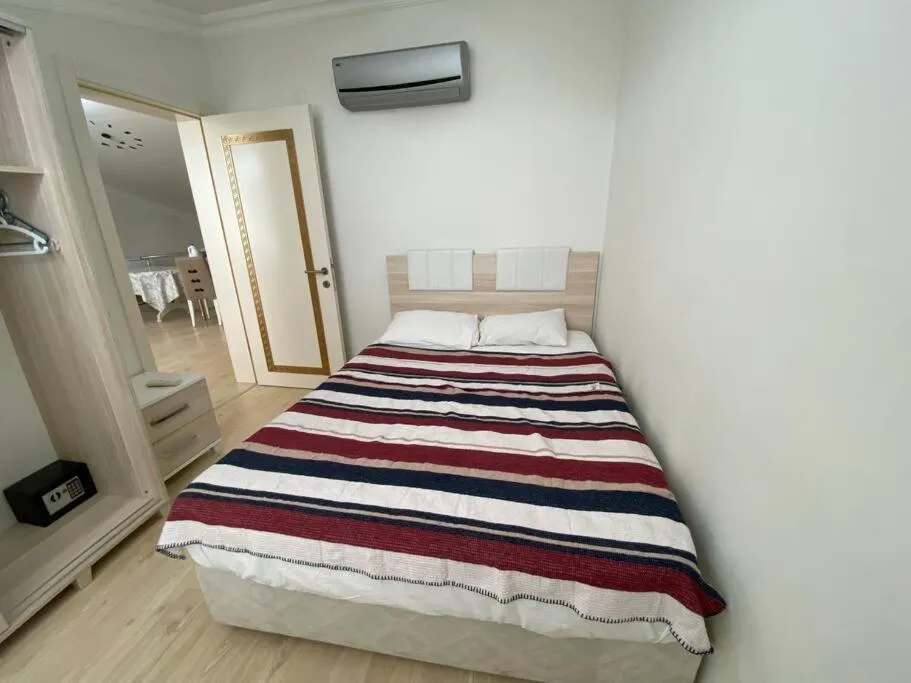 Bed in AKBÜK Palace Resıdence