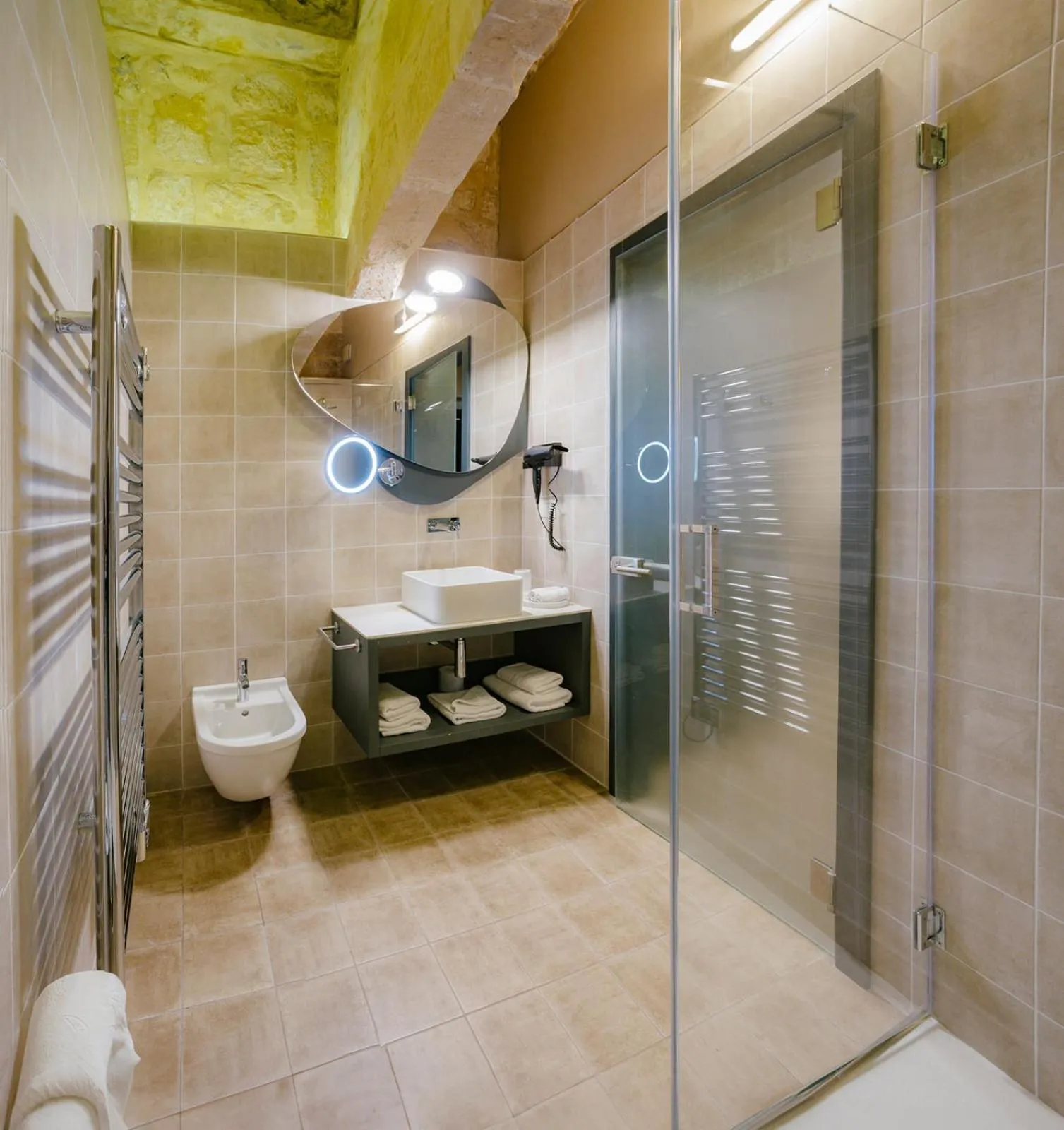 Bathroom in IBB Hotel Palazzo Bettina Malta