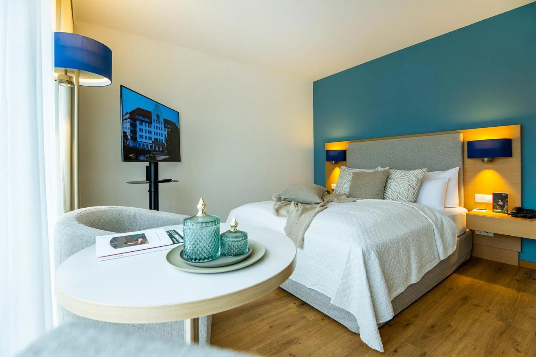 Photo of the whole room, Bed in Seehotel am Kaiserstrand