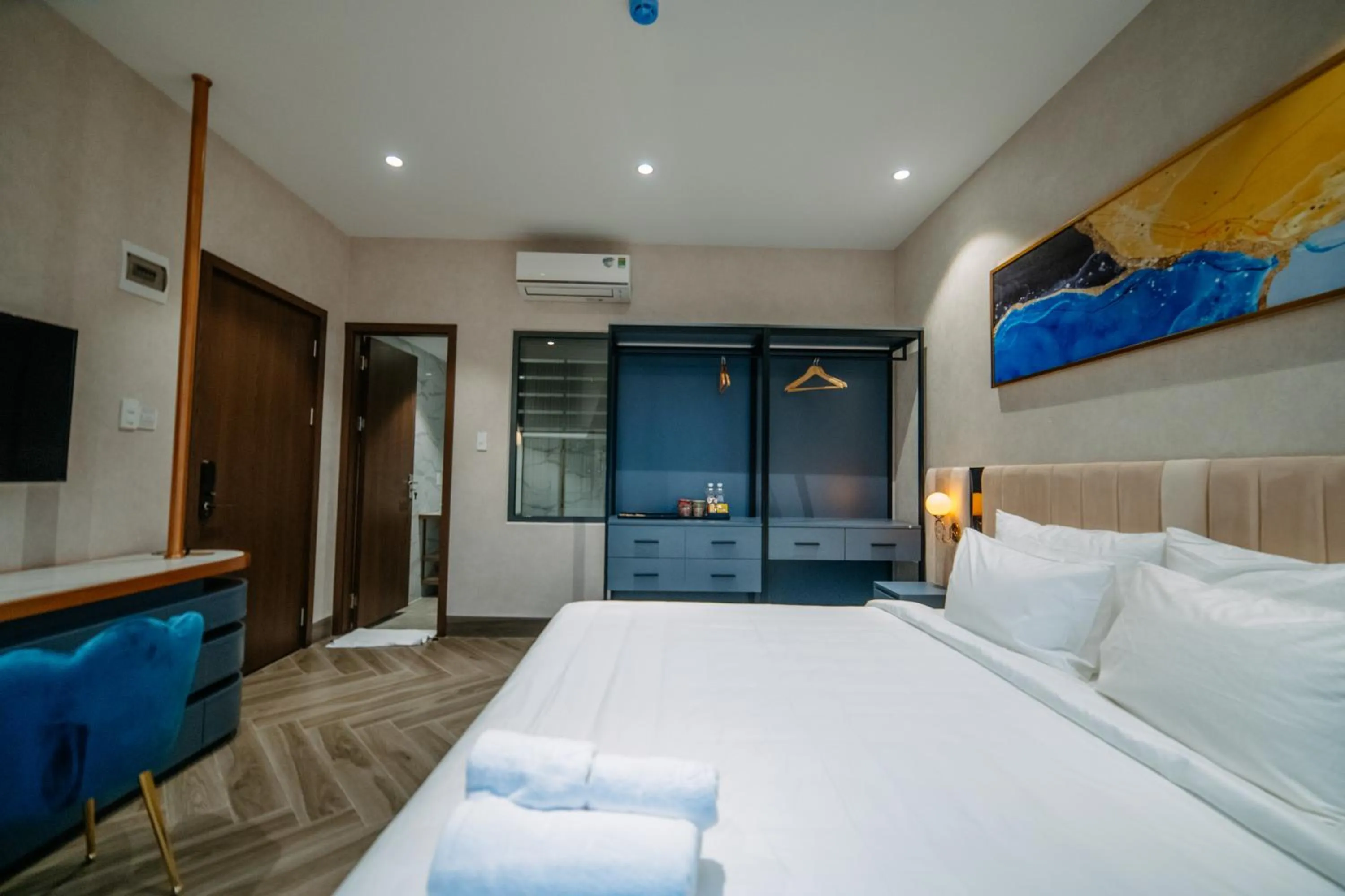TV and multimedia, Bed in La Beaute Hotel - Quy Nhơn