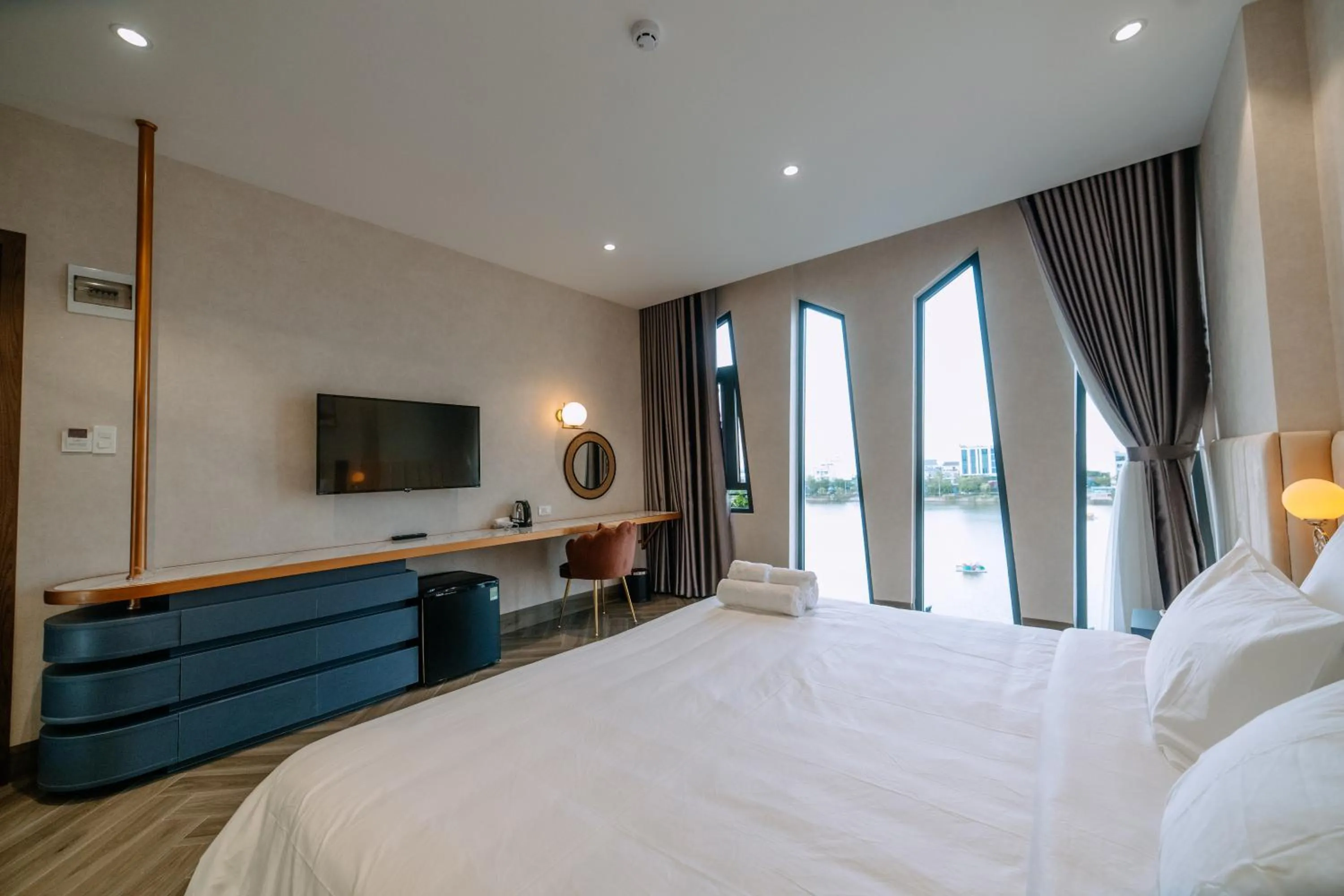 Bed in La Beaute Hotel - Quy Nhơn