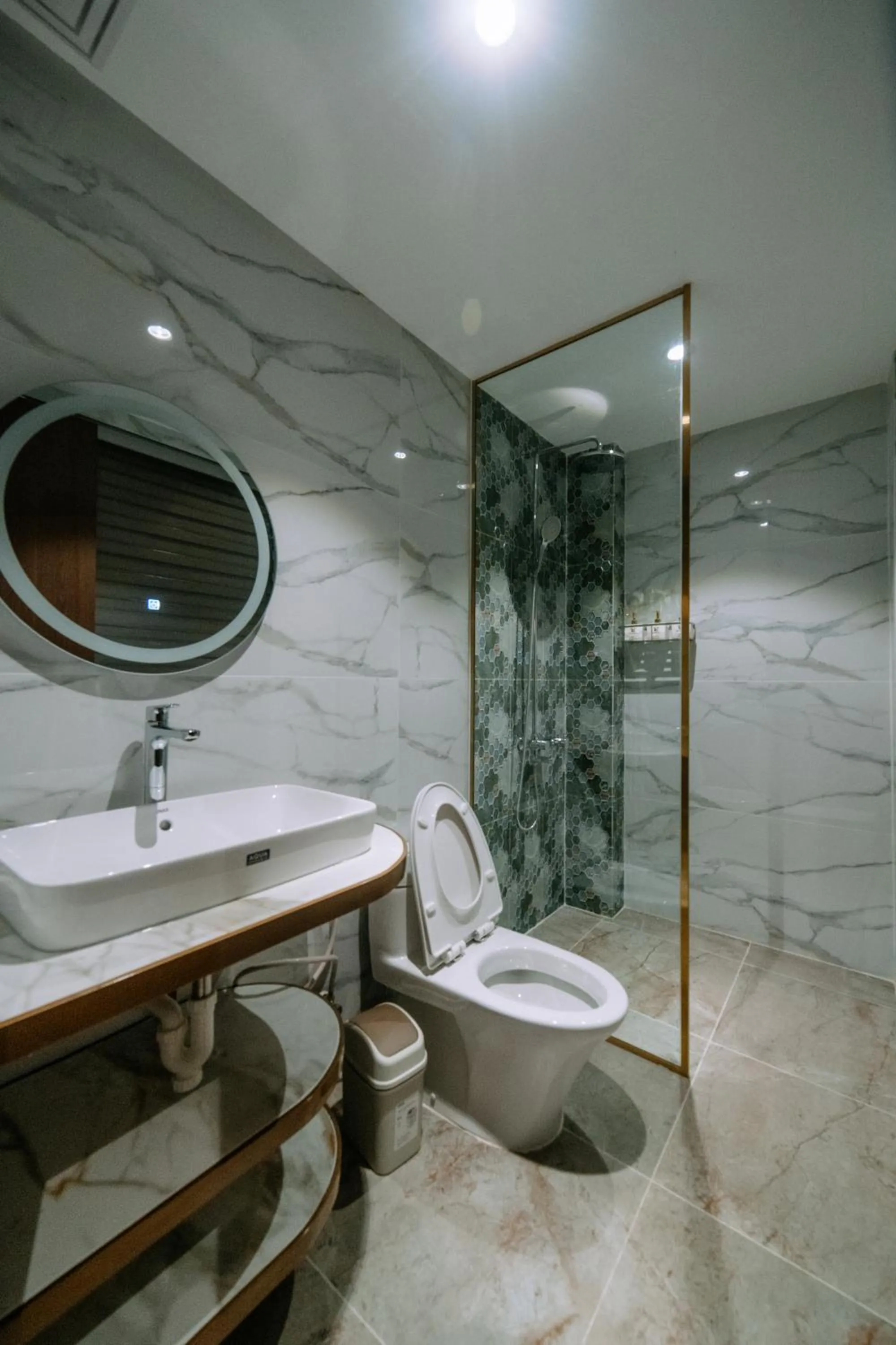 Toilet in La Beaute Hotel - Quy Nhơn