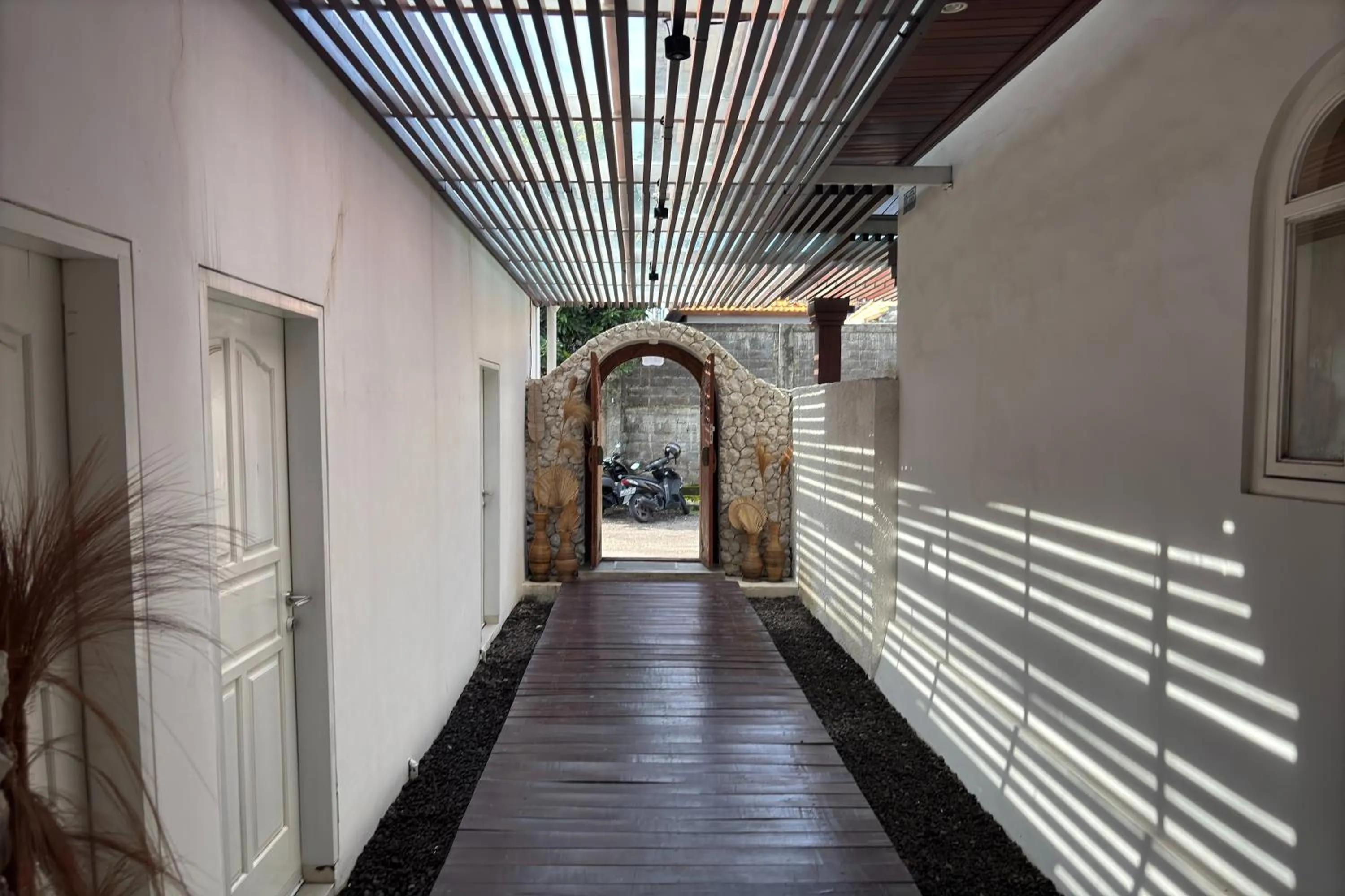 Facade/entrance in Kemari Studio