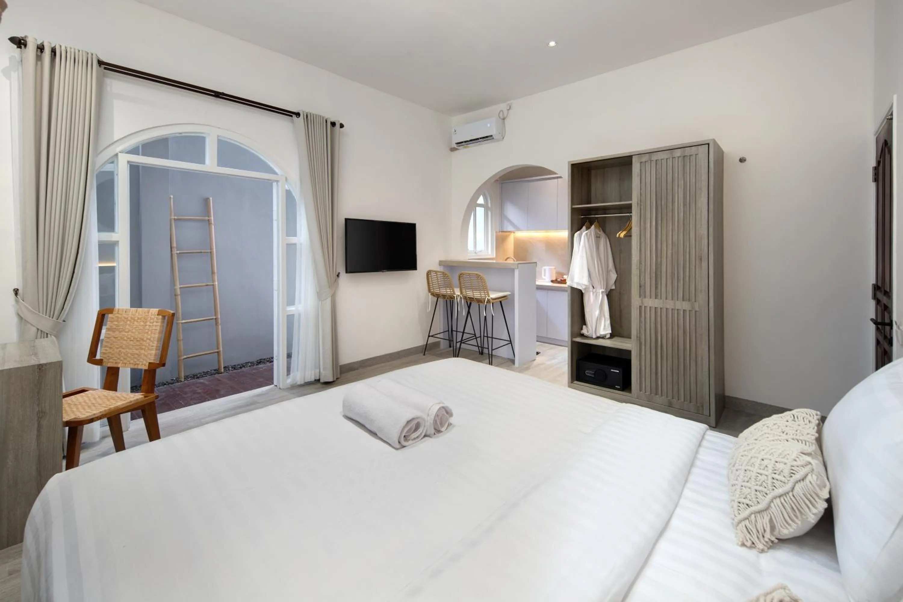 Bed in Kemari Studio