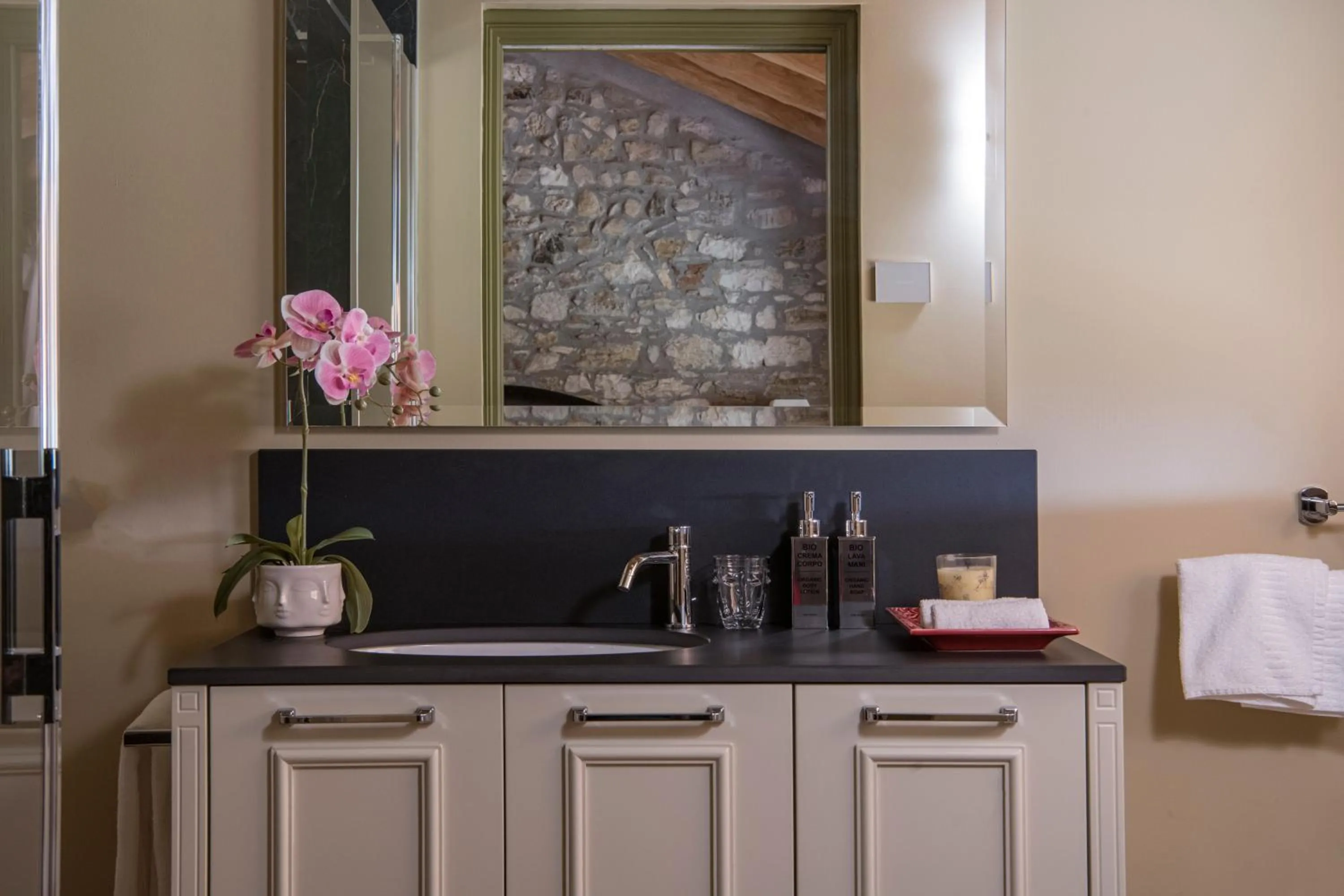Bathroom in Casa Valdo Country House