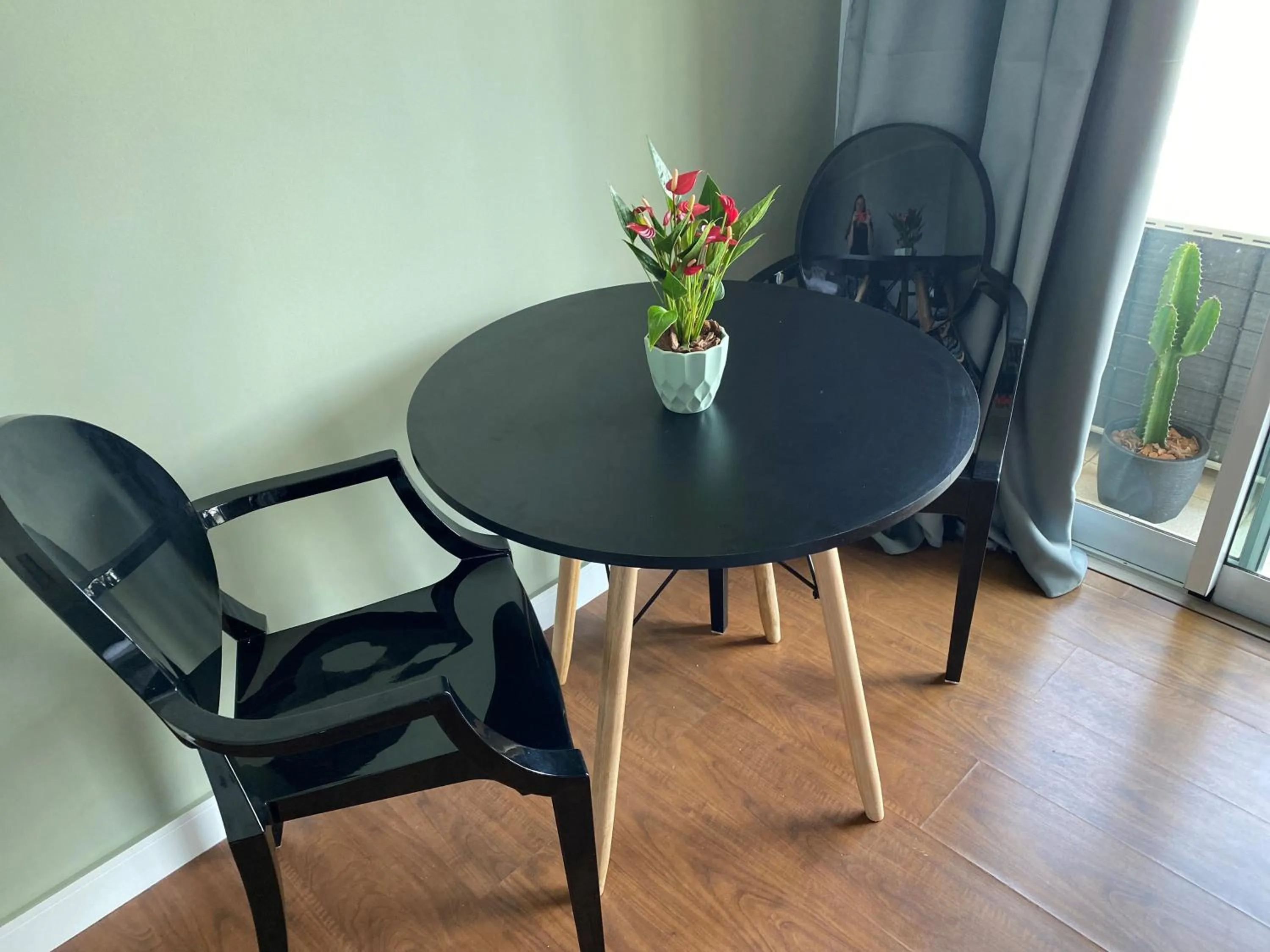 Flat BOUTIQUE em frente ao metrô MOEMA