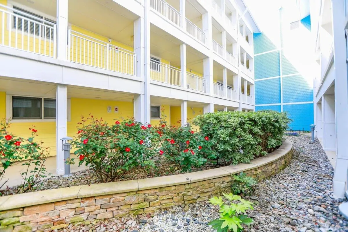 Sojourn Sanctuary Seaside Escape 3 BR