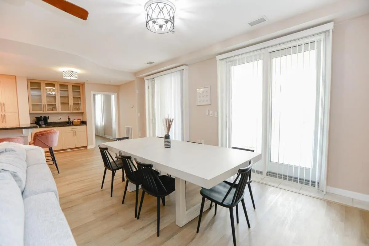 Sojourn Sanctuary Seaside Escape 3 BR