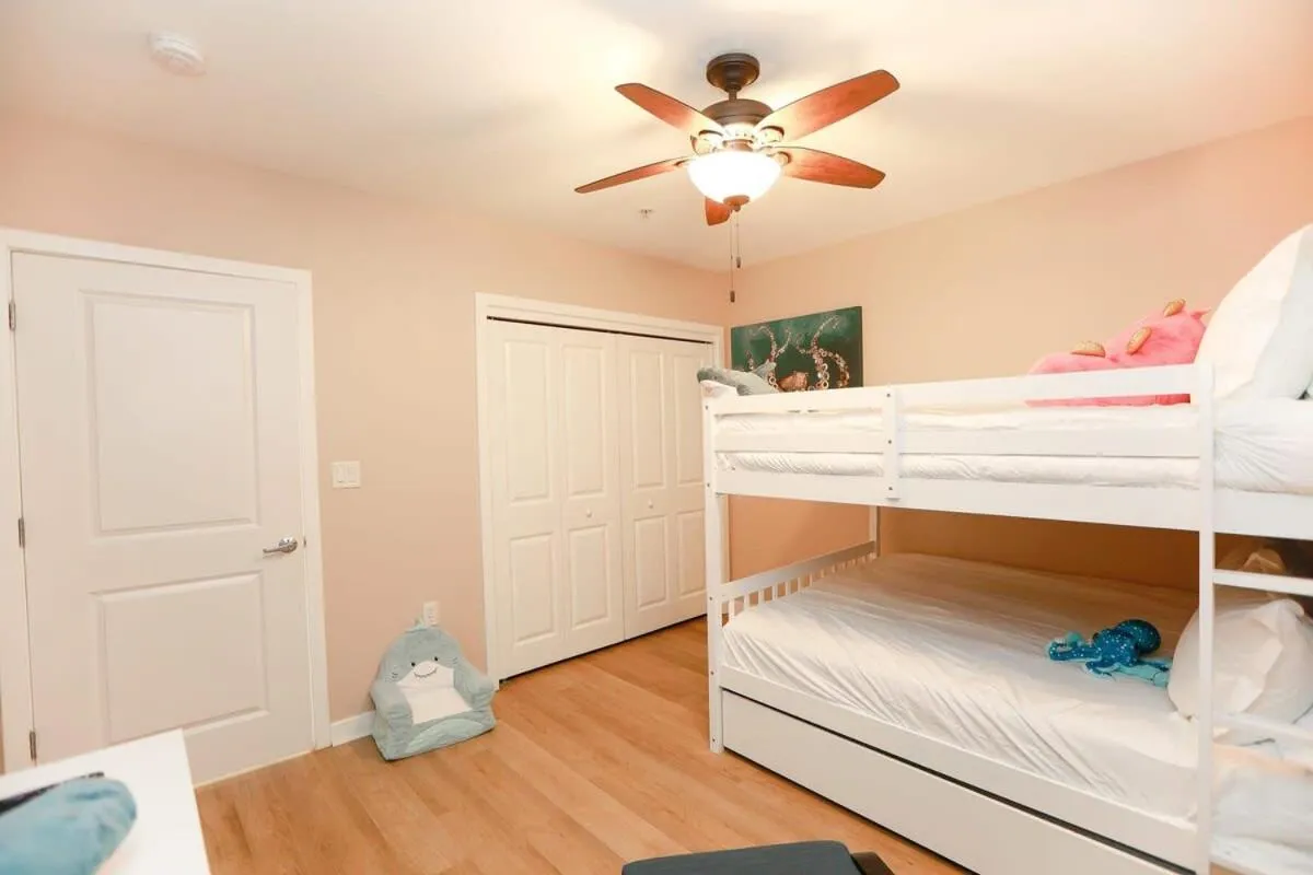 Bed in Sojourn Sanctuary Seaside Escape 3 BR